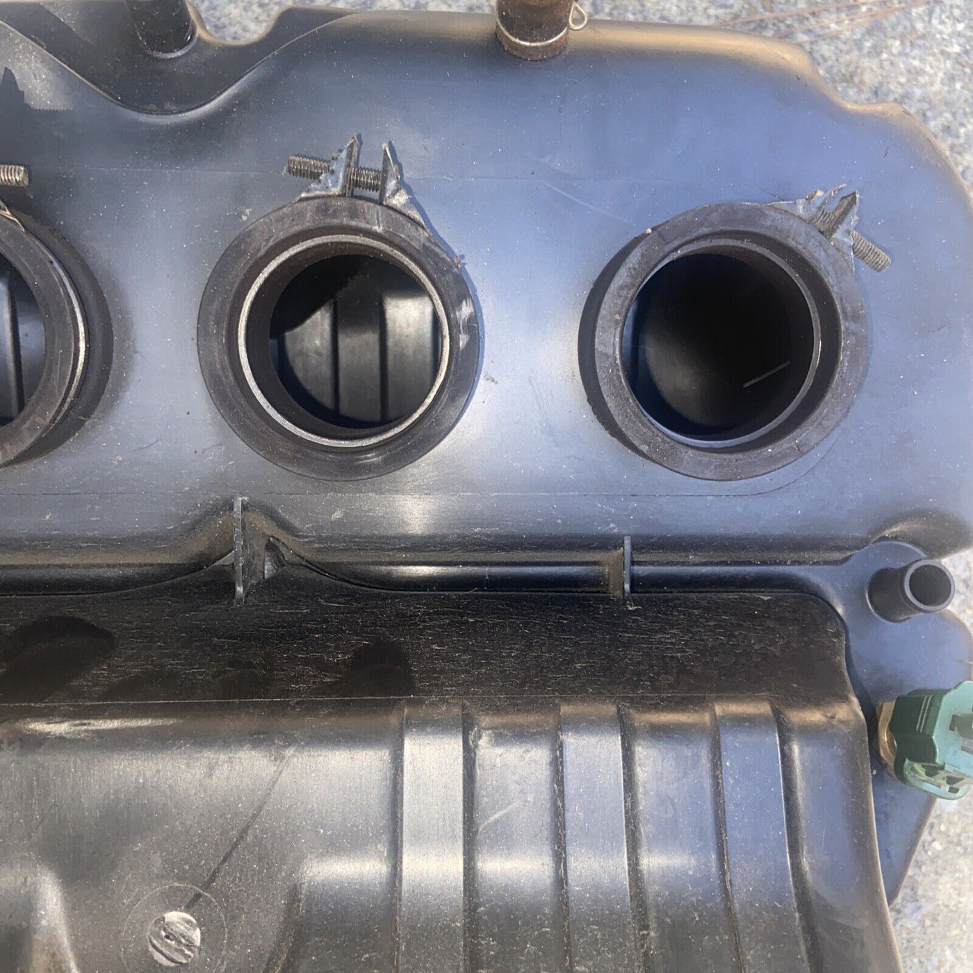 01 02 03 Suzuki GSXR 750 Air Box Filter Cleaner Housing