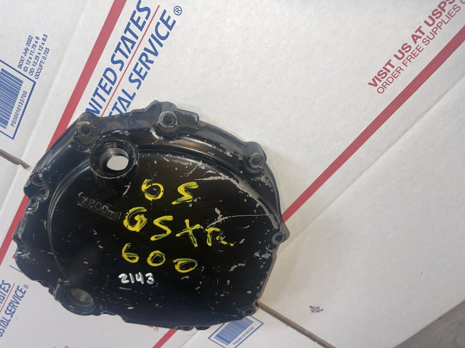 2004-2005 SUZUKI GSXR600 GSX-R 600 CLUTCH RIGHT SIDE ENGINE MOTOR COVER CASE 05