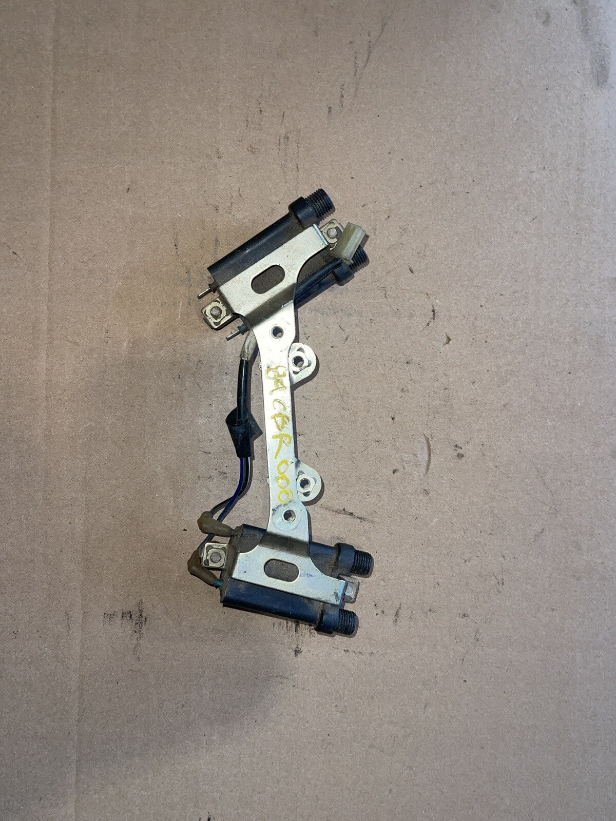 87 HONDA CBR600F IGNITION COILS COIL SPARK PLUG CAPS