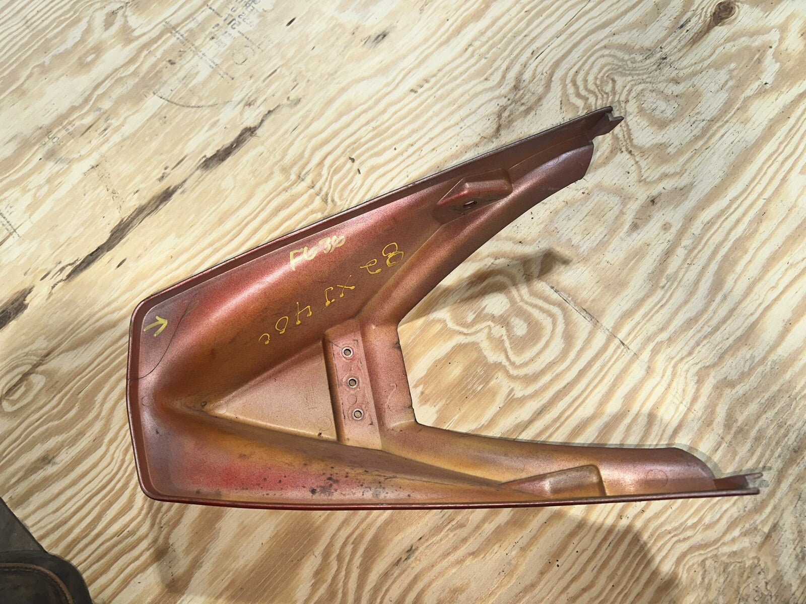 '82 83 XS400R SECA XS 400 REAR TAIL FAIRING COWL PLASTIC COMPARTMENT 1982 YAMAHA