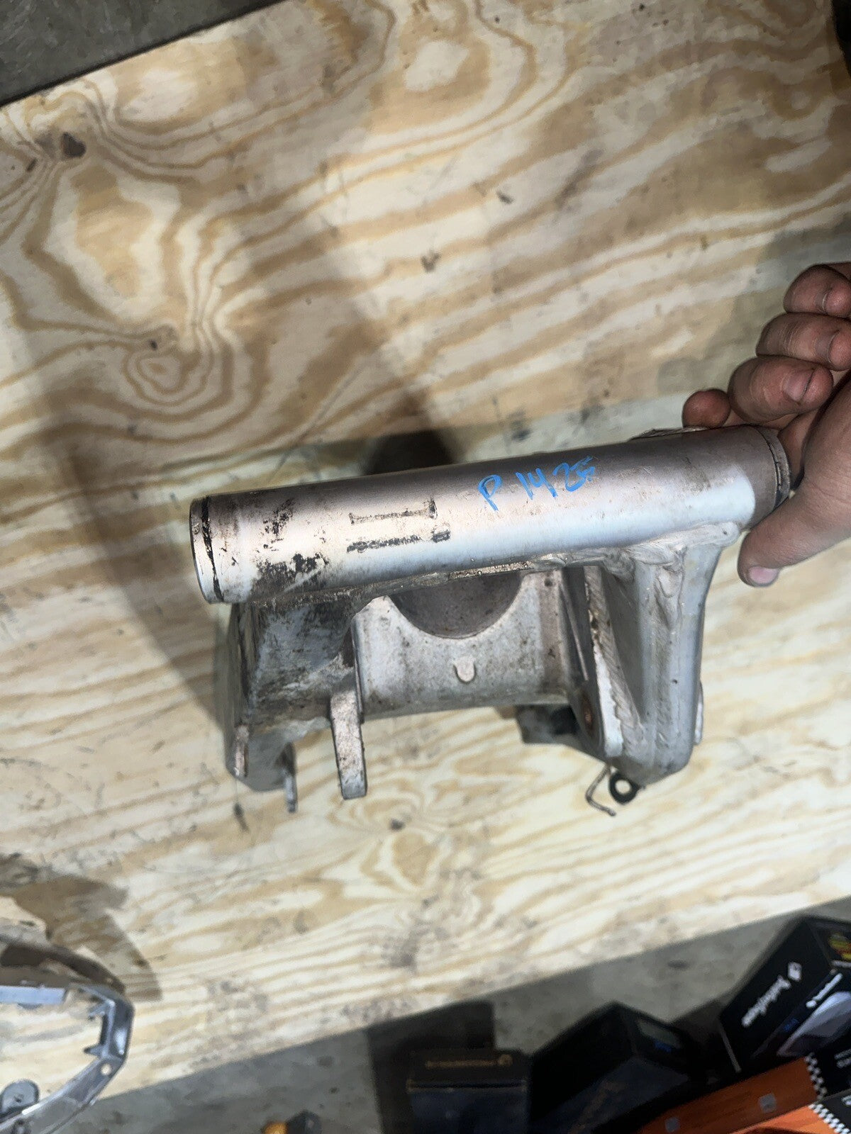 93 Suzuki GSXR750 GSX R750 GSXR 750 Swingarm Swing Arm 