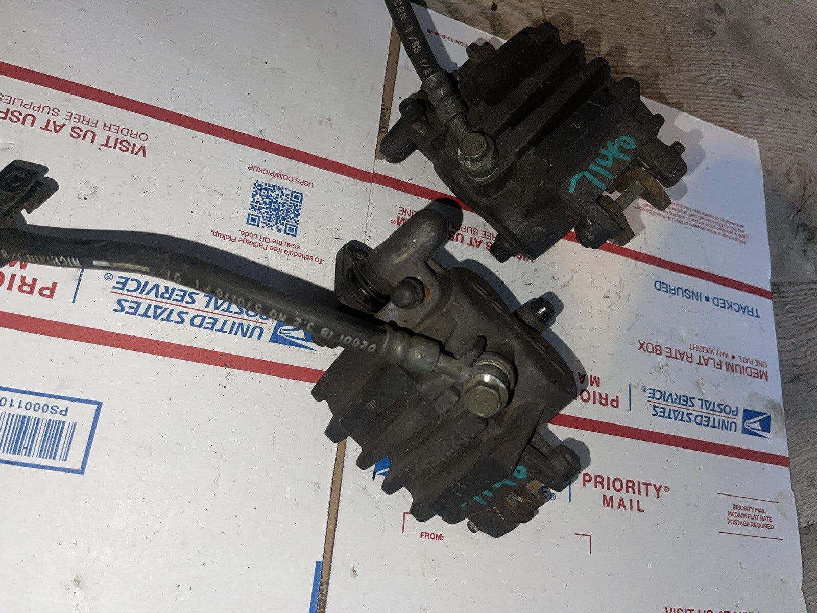 99-02 Suzuki SV650 Front Wheel Brake Calipers Set