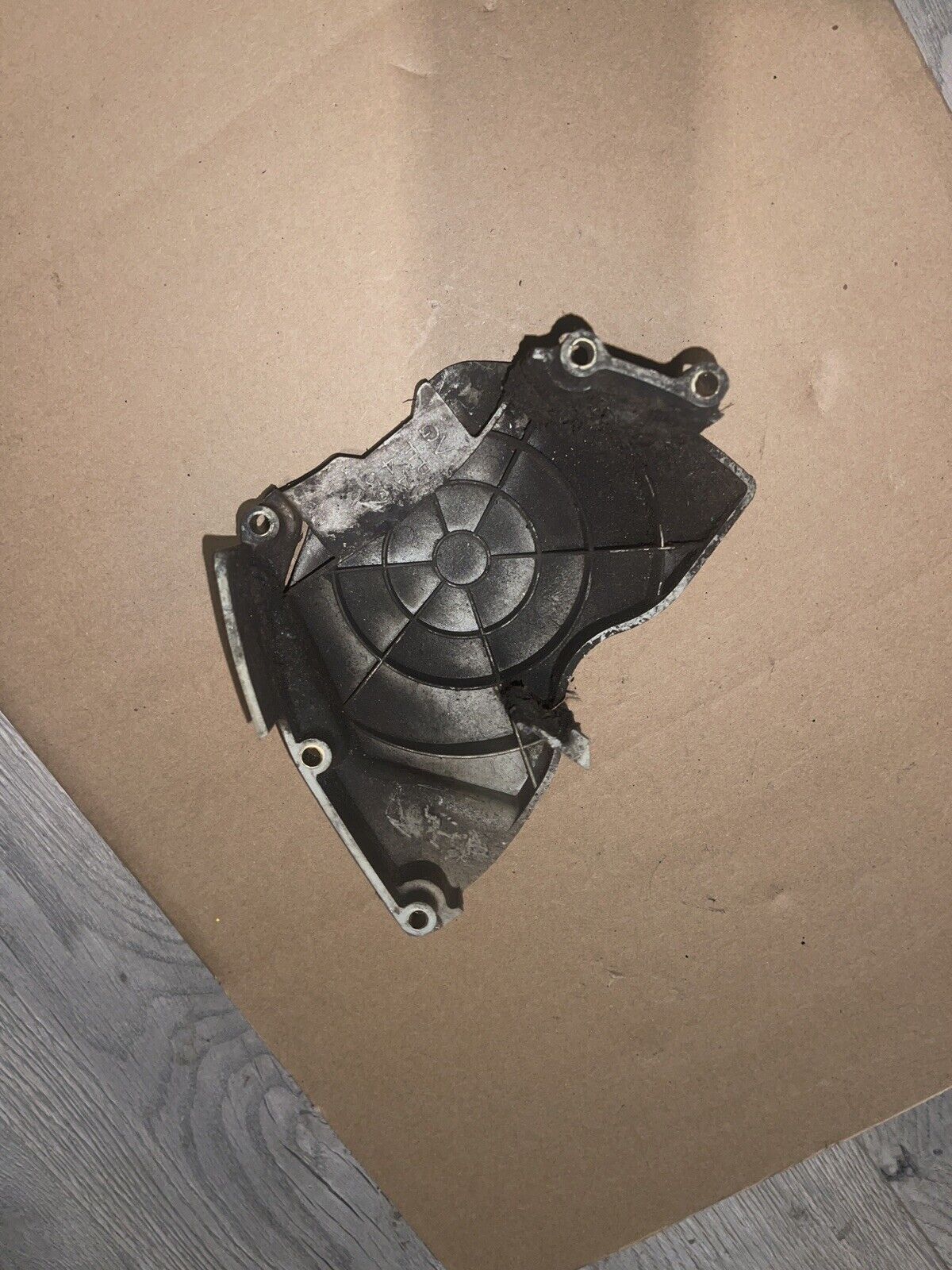 98-01 Yamaha YZF R1 YZFR1 Front Sprocket Cover