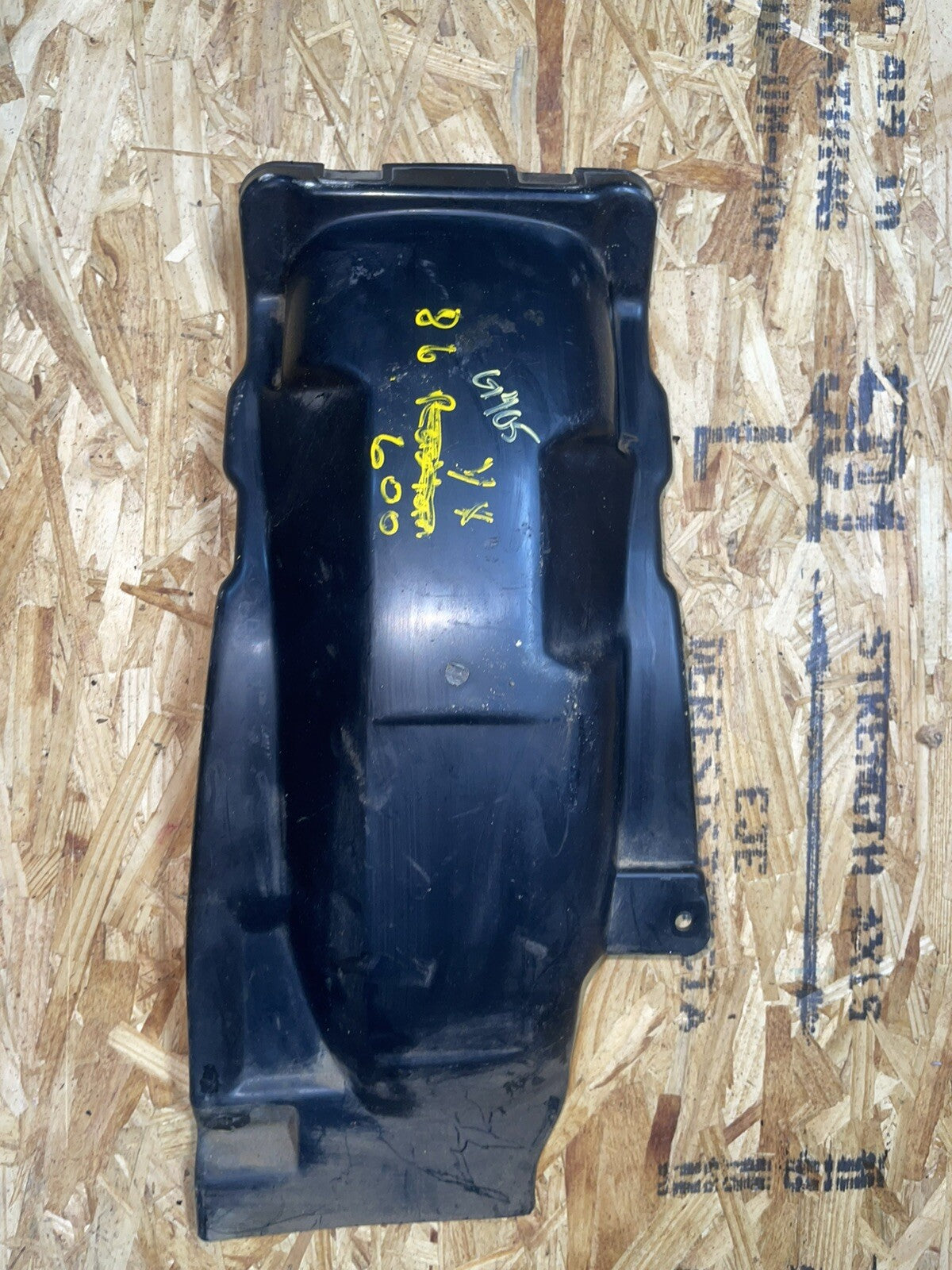 86-90 Yamaha Radian Yx600a  Rear Inner Fender Mud Guard 