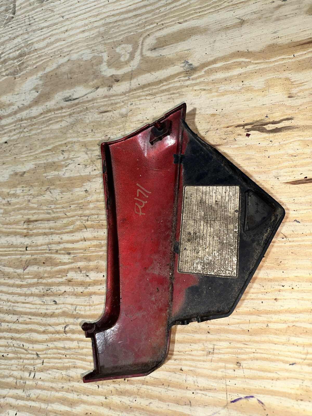 Yamaha 400 XJ XJ400 MAXIM Left Side Cover Panel 1983