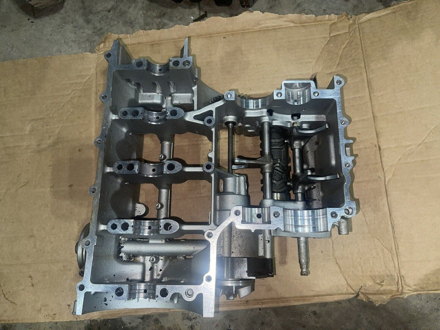 1996  96 KAWASAKI NINJA ZX600 F ZX6R ZX600F ZX-6 ENGINE MOTOR Lower CRANKCASE