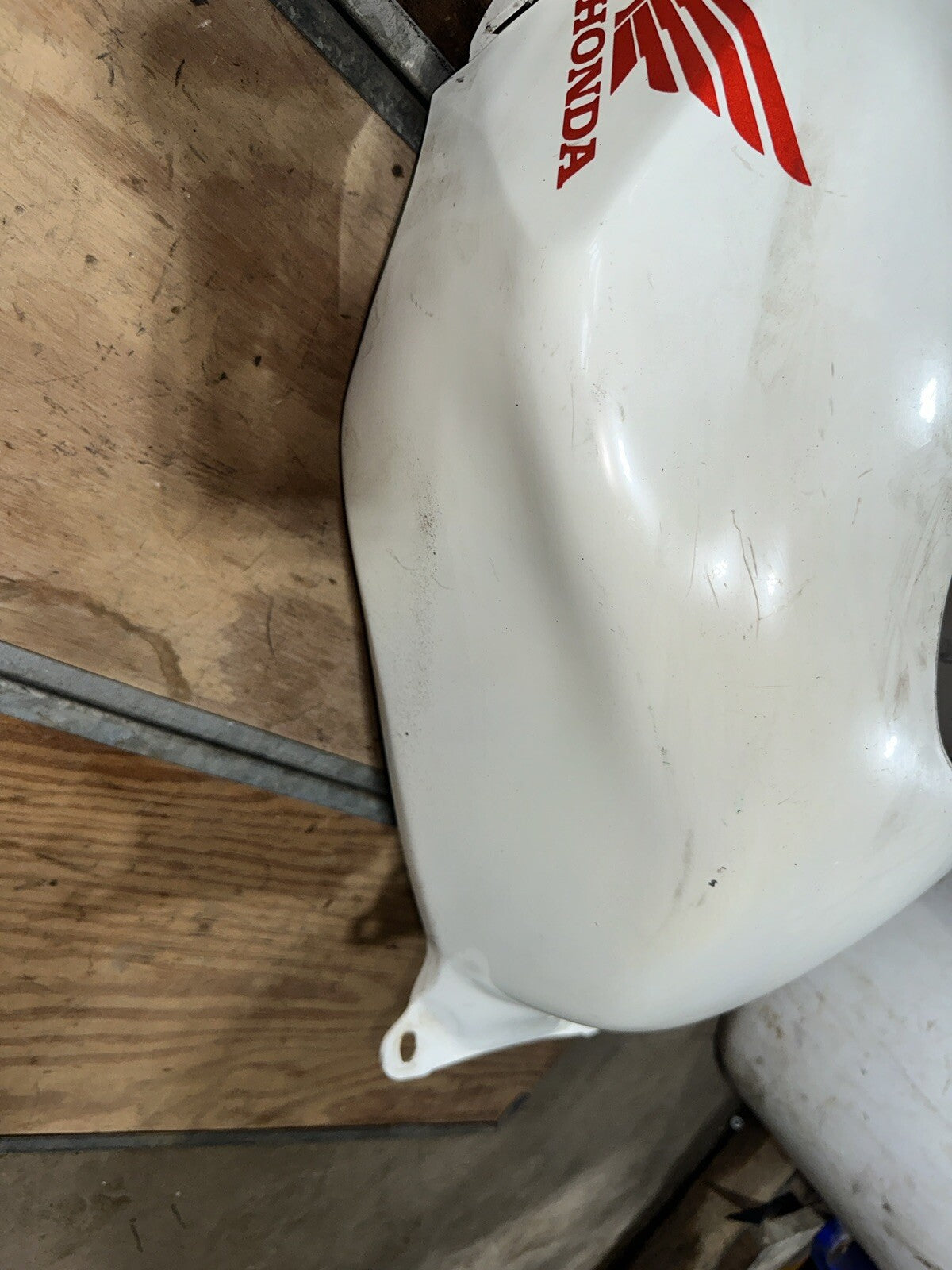 03-04 HONDA CBR600RR ZXMT GAS TANK FUEL CELL COVER FAIRING COWL 83150-MEE-670ZA