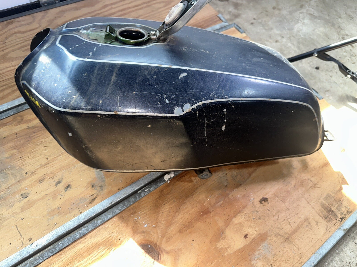 1976-1979 Yamaha Rd 250 Gas Tank Fuel Tank