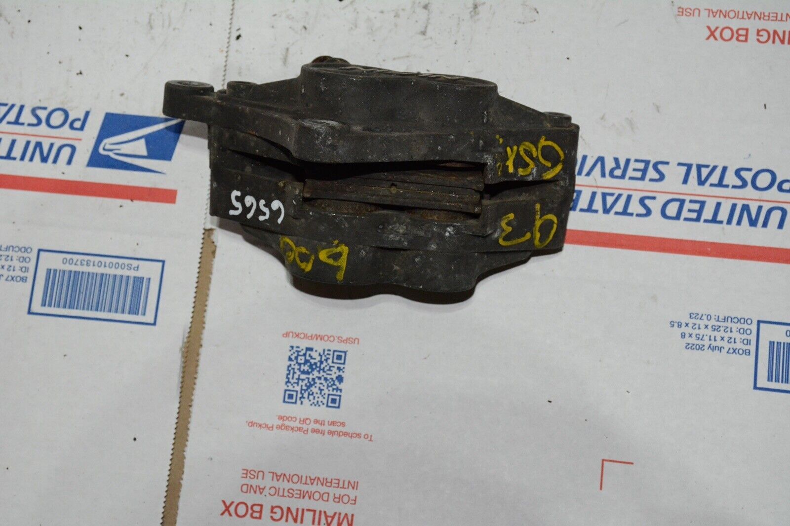 SUZUKI 92 93 GSXR600 GSXR 600 FRONT LEFT BRAKE CALIPER OEM 59300-17E10-999