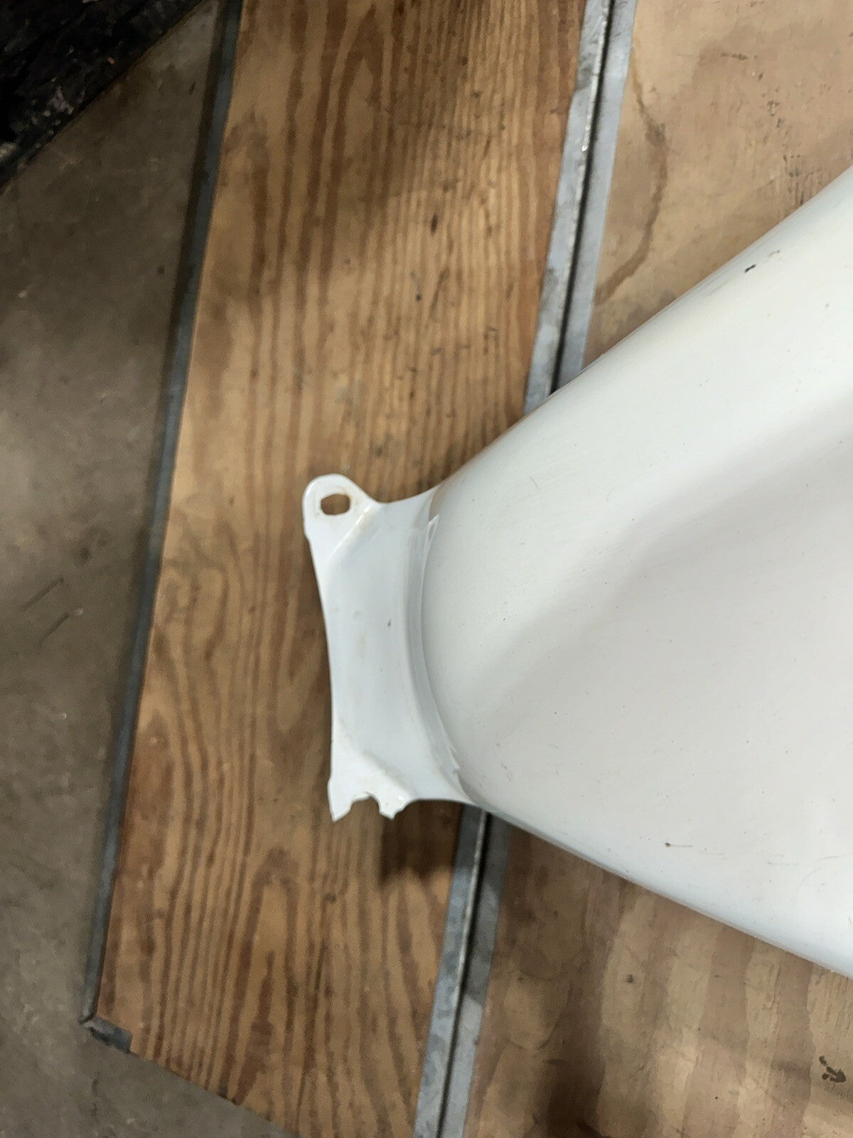 03-04 HONDA CBR600RR ZXMT GAS TANK FUEL CELL COVER FAIRING COWL 83150-MEE-670ZA