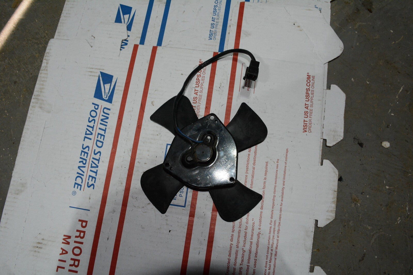 92 KAWASAKI ZX600 ZX 600 ZX-6 NINJA RADIATOR FAN