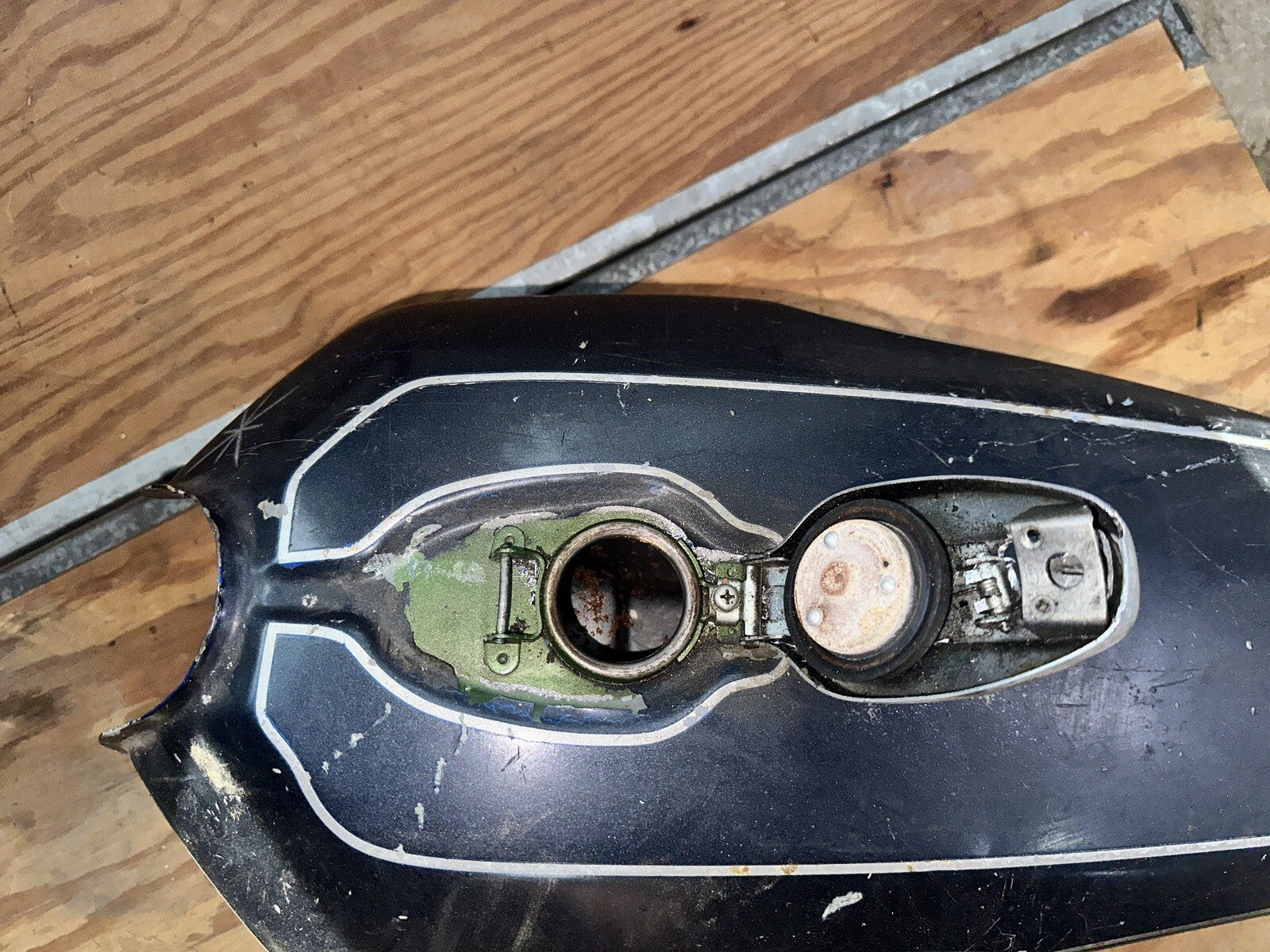 1976-1979 Yamaha Rd 250 Gas Tank Fuel Tank