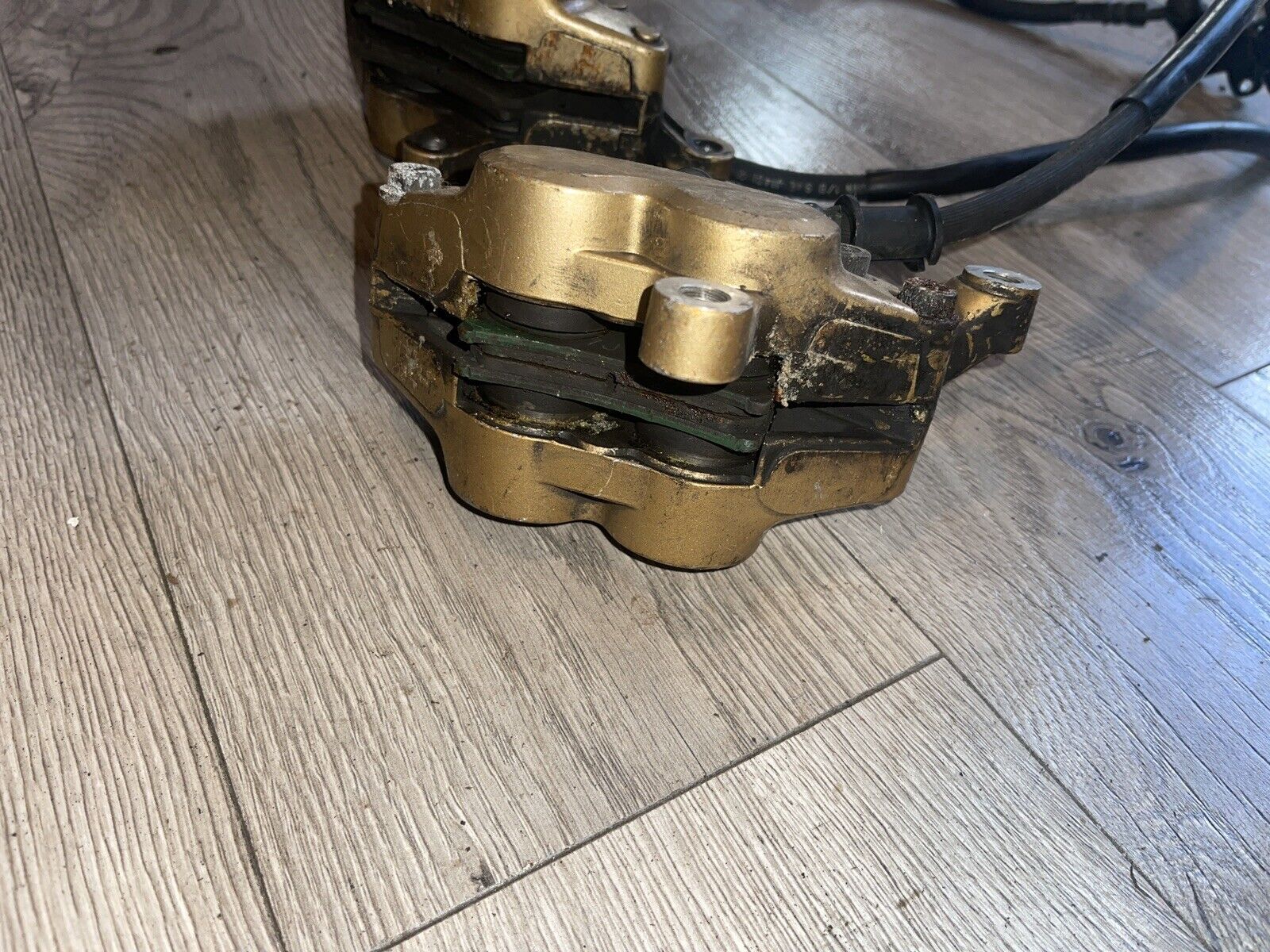 87 Yamaha FZR 1000 FZR1000 Front Brake Calipers