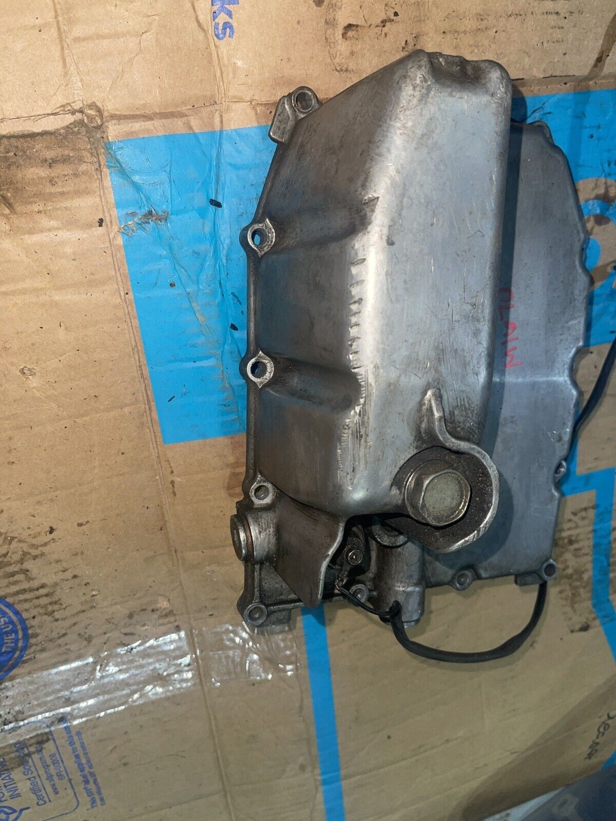Suzuki GSXR600 GSXR 600 GSX 1993 engine motor oil sump pan