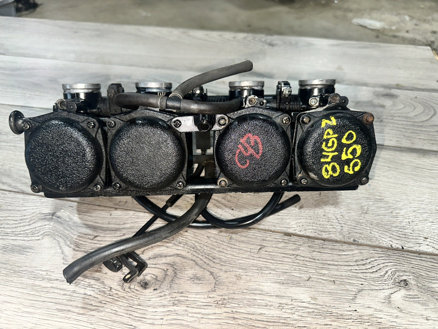 1984-85 KAWASAKI GPZ 550 ZX550 ZX KZ 550 CARBS CARBURETORS NEEDS CLEANING