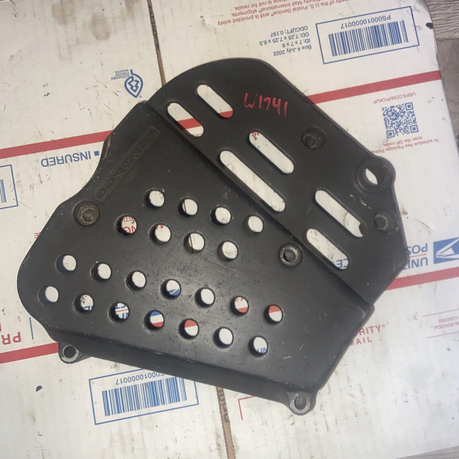 91 Suzuki GSX-R GSXR 750 GSXR750 front sprocket cover guard