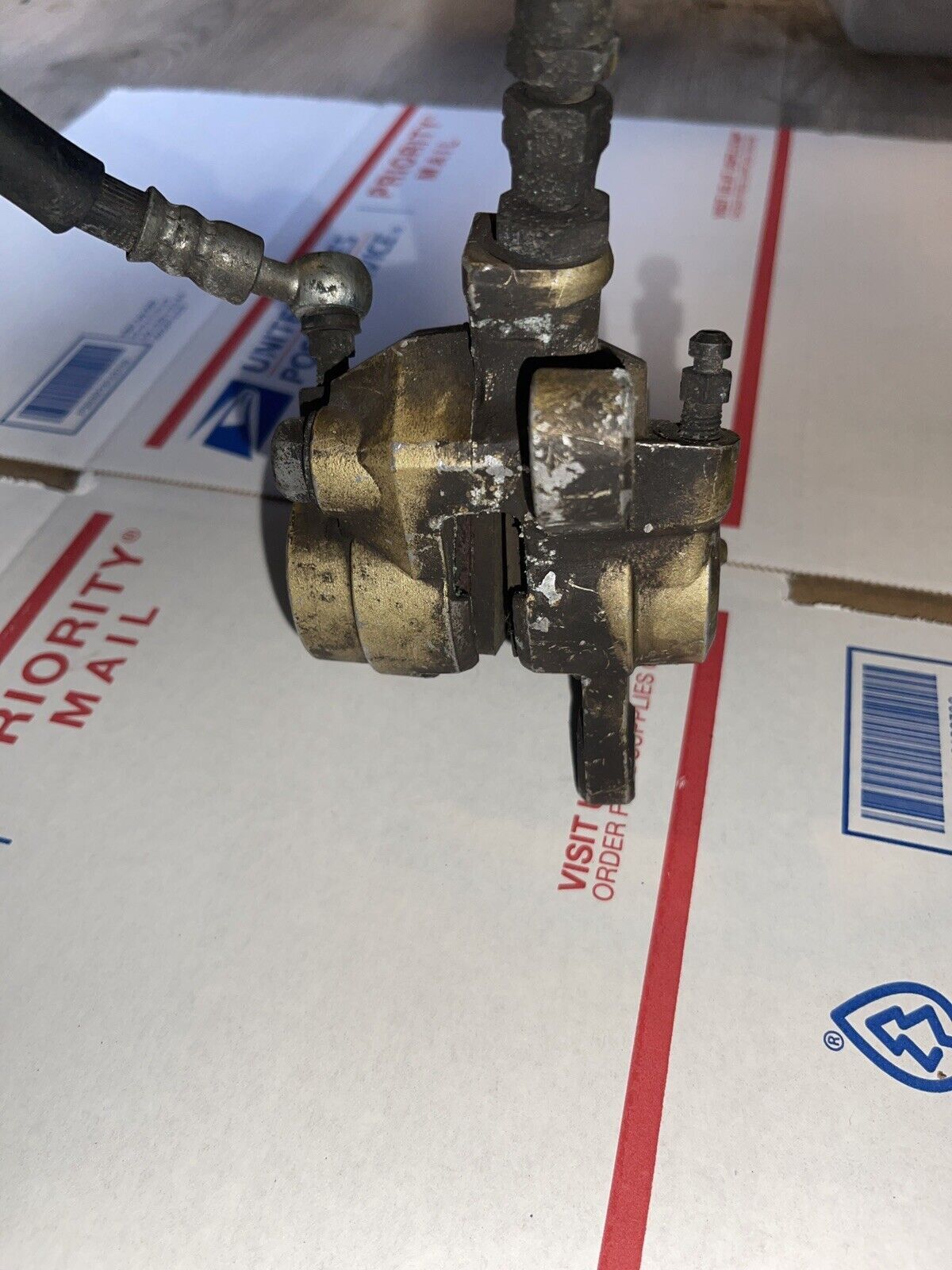 1988 88  SUZUKI GSX600 GSX 600 F GSX600F KATANA CALIPER, FRONT RIGHT BRAKE 