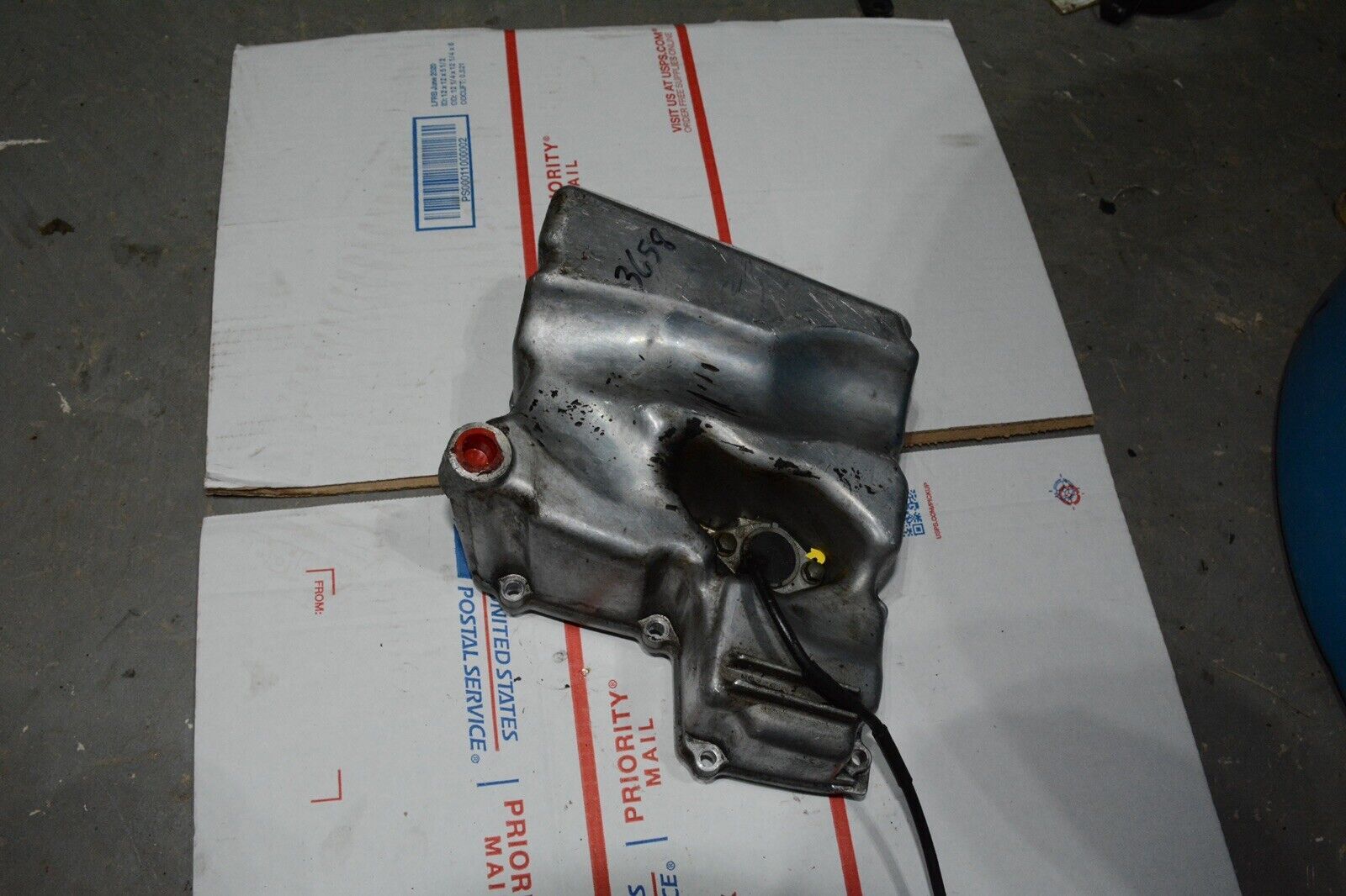 2000 YAMAHA R6 OIL PAN CASE COVER ENGINE MOTOR 99-02