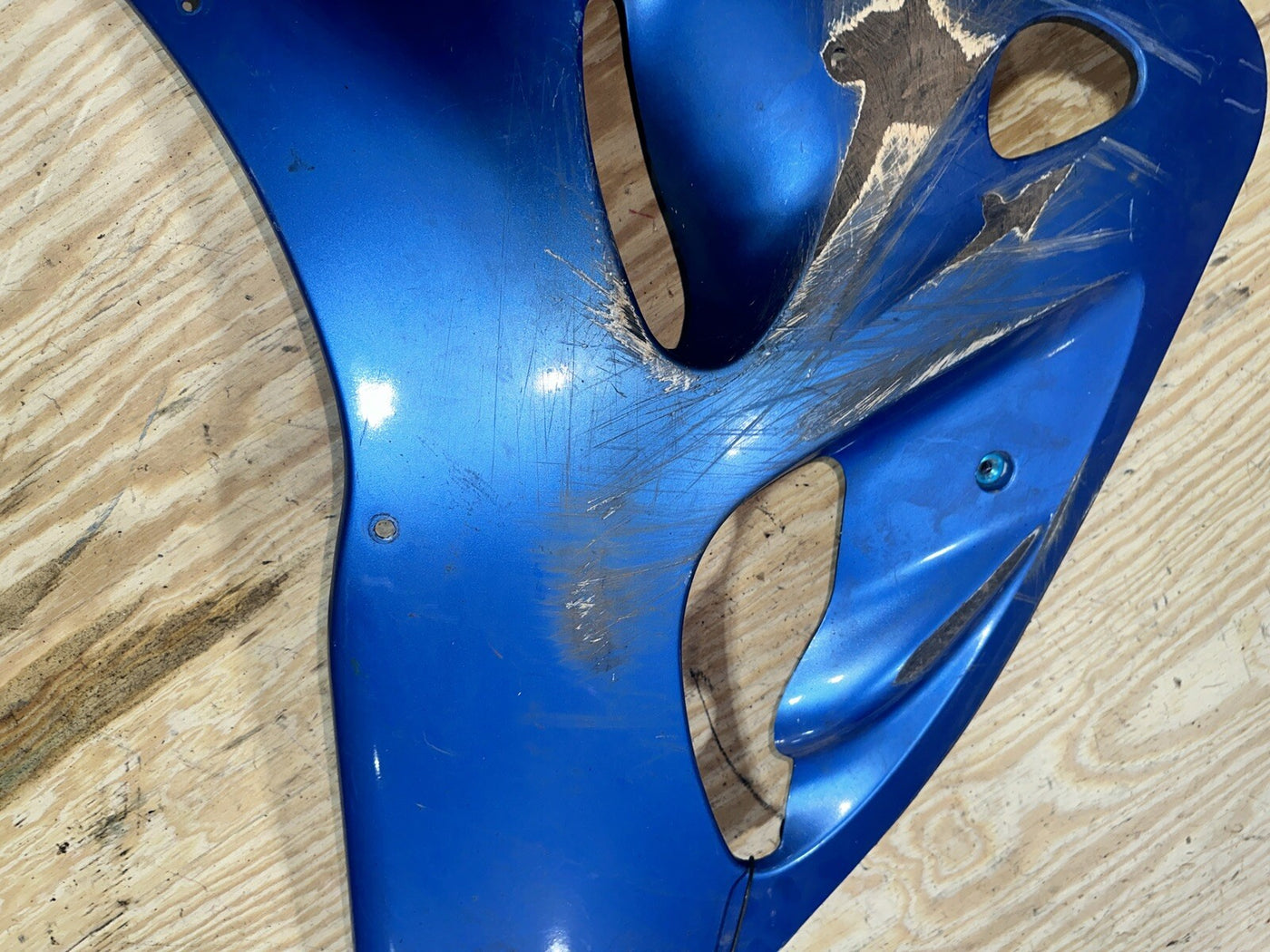 SUZUKI GSXR600 SRAD 1997-2000 OEM RIGHT SIDE MID COVER FAIRING COWL 94471-33E00