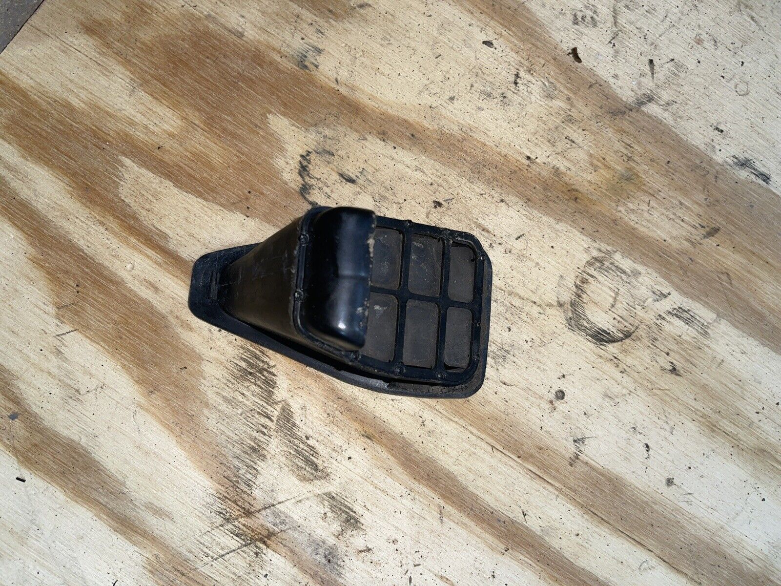 84-89 Nissan 300zx Z31 Door Jamb Dash Vents Air Duct left right