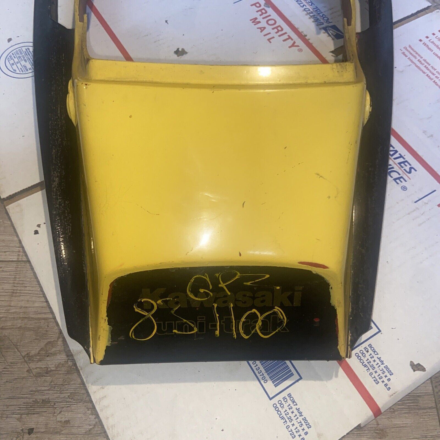 83-85 KAWASAKI GPZ1100 REAR BACK TAIL FAIRING COWL SHROUD