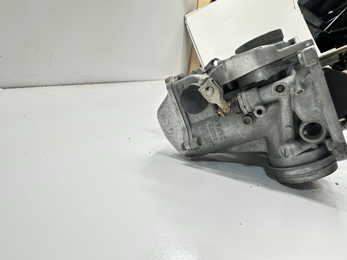 1979 SUZUKI GS750 GS 750 EC INTAKE CARBURETOR CARBS