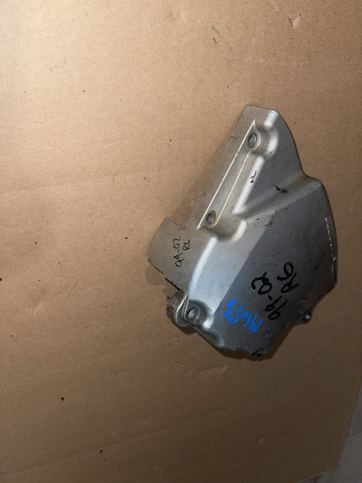 99-02 Yamaha YZF R6 Front Sprocket Cover