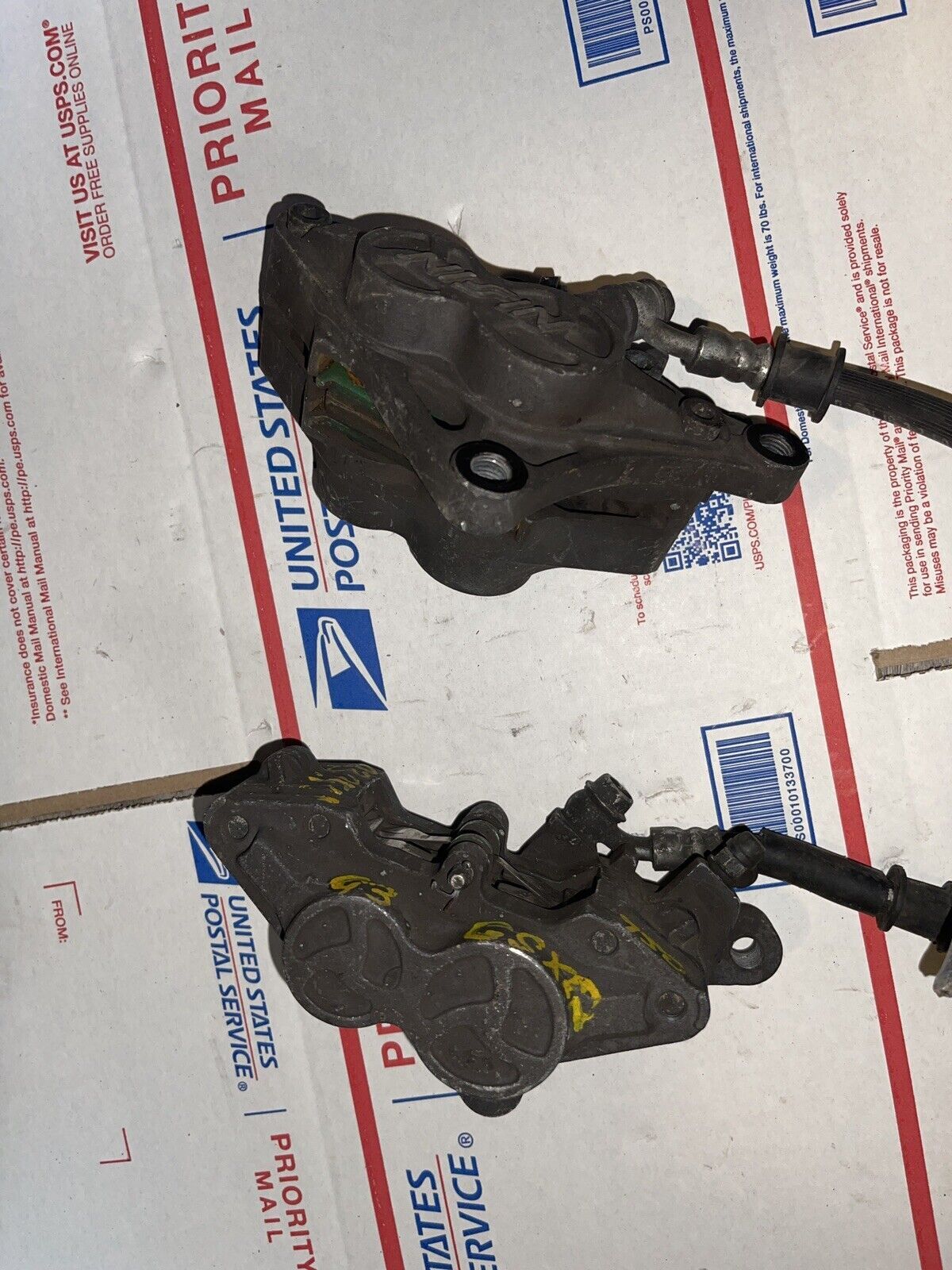 92 93 Suzuki GSXR 600 750 Front Brake Calipers Left & Right Pair