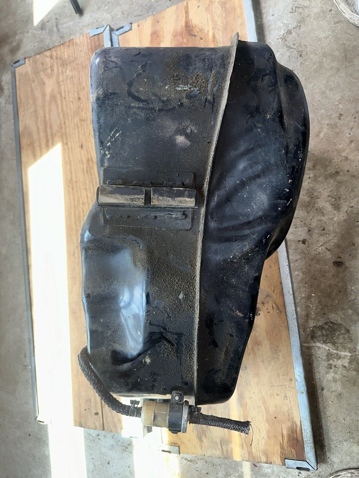 86 Honda GL1200 GL 1200 I Goldwing Interstate Gas Fuel Petrol Tank 
