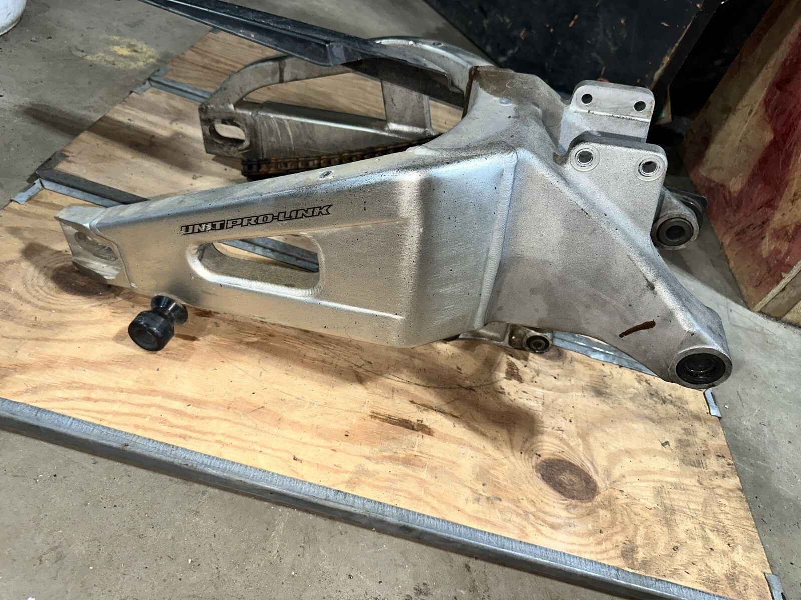 2004 04 03-06 Honda CBR600RR CBR 600 Rear Back Suspension Pivot Swingarm 