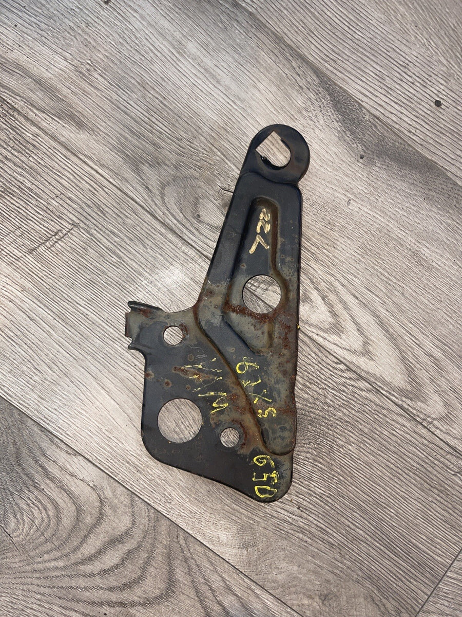 82 Yamaha XS 650 XS650 Right Rear Foot Peg Mount Cover