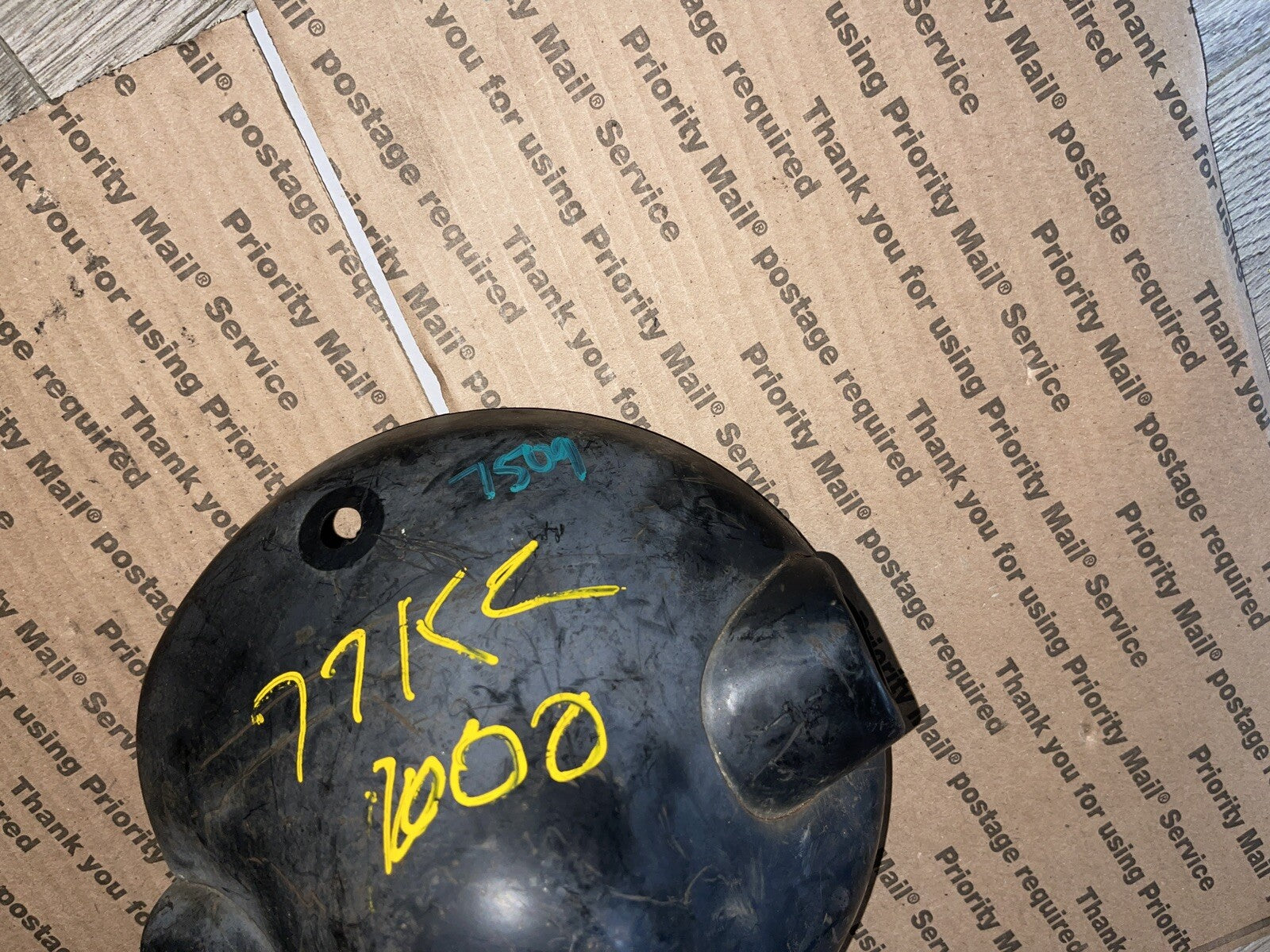 77 Kawasaki KZ400  Headlight Bucket Cover Housing 23005-047-21  ab