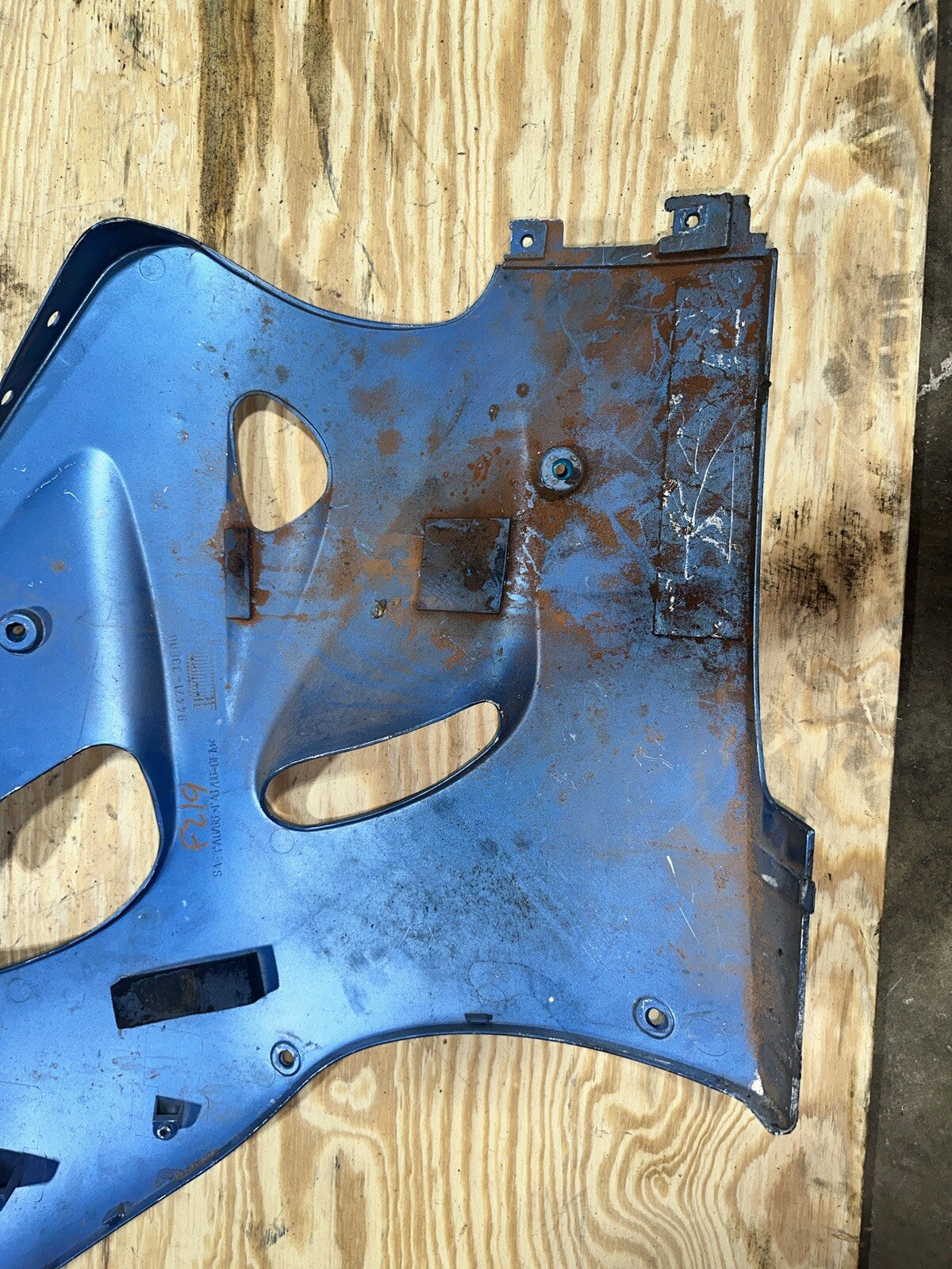 SUZUKI GSXR600 SRAD 1997-2000 OEM RIGHT SIDE MID COVER FAIRING COWL 94471-33E00