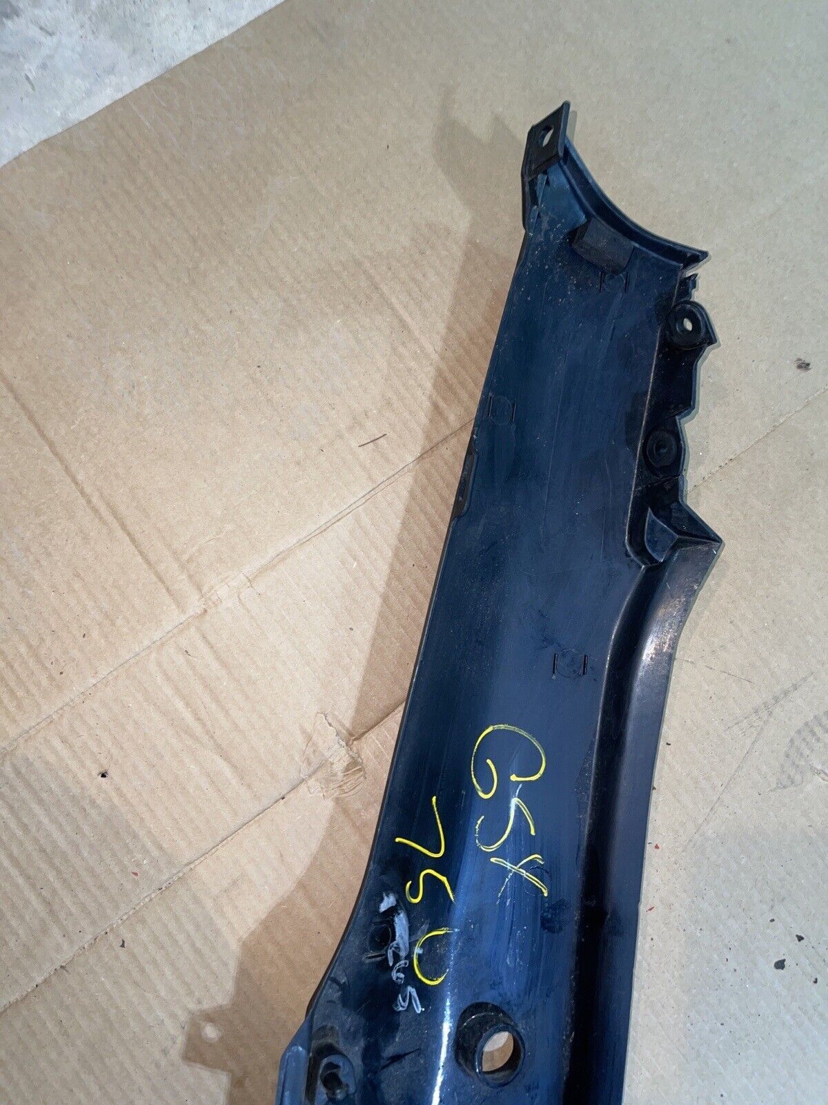 SUZUKI GSX 600 GSX600 KATANA LEFT SIDE FRAME COWL COVER FAIRING 