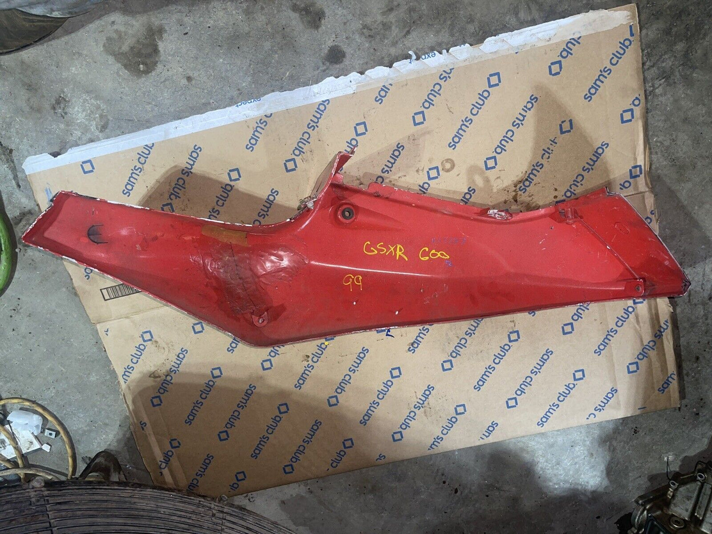 97-00 GSXR600 96-99 GSXR750 SRAD Right Tail Fairing Plastic