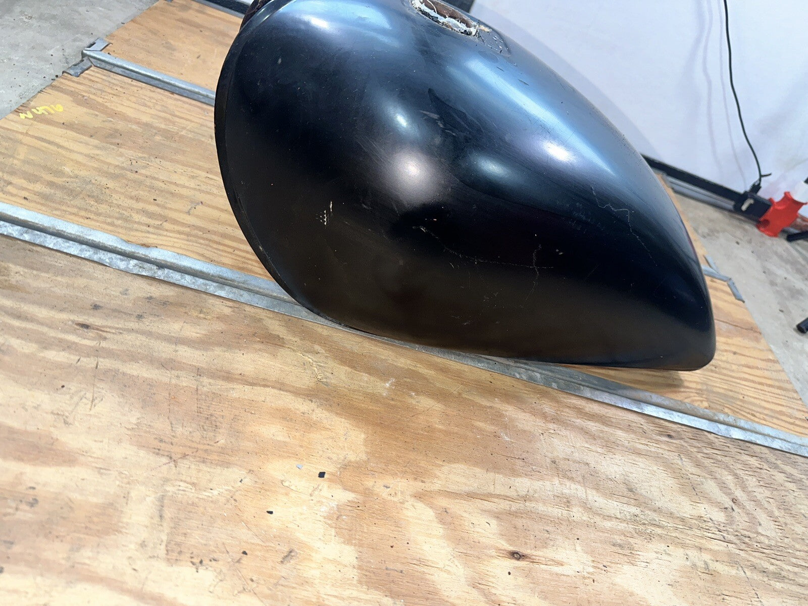 KAWASAKI KZ 400 440 LTD 1979-1983 GAS FUEL PETROL TANK OEM