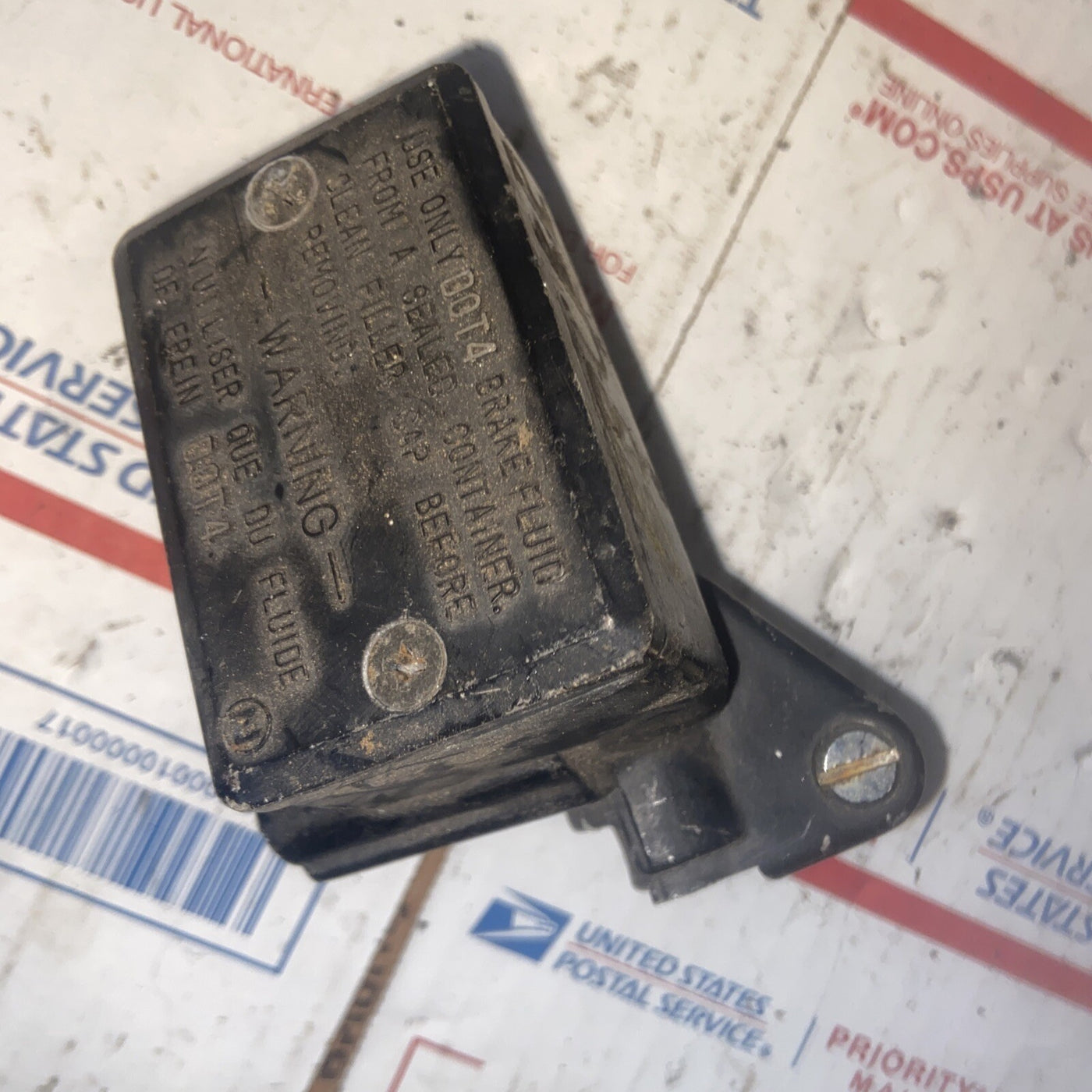 1990 90-96 Honda CBR1000F Hurricane Handlebar Master Cylinder OEM