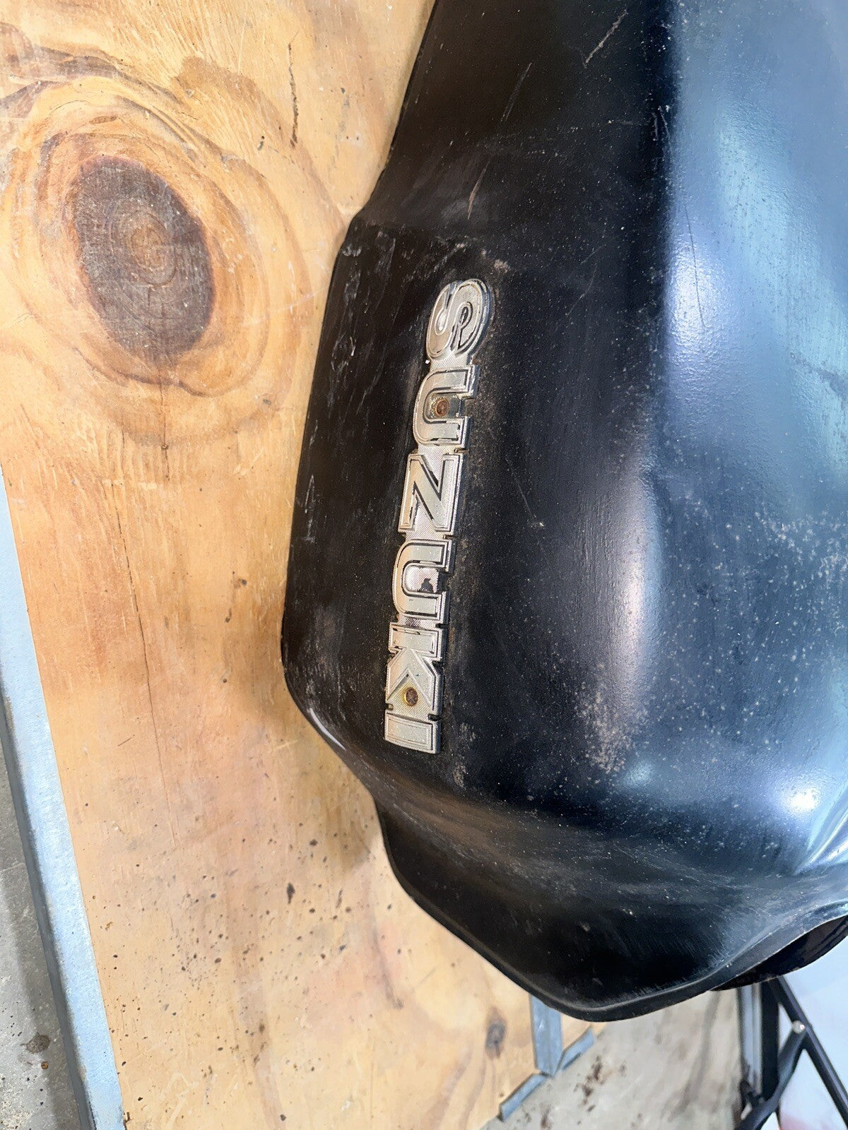 1980 80-83 Suzuki GS1100 GS1100E OEM Gas Fuel Tank Petrol Reservoir Can