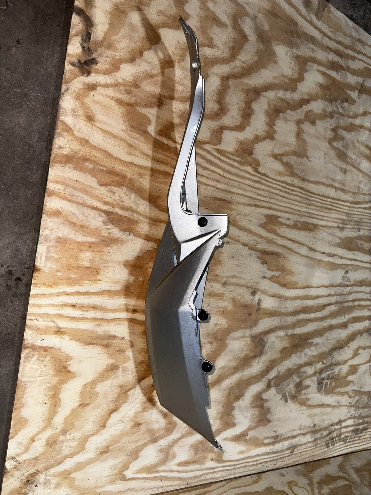 08-09 Suzuki Gsxr 600 Tail Fairing  Left And Right