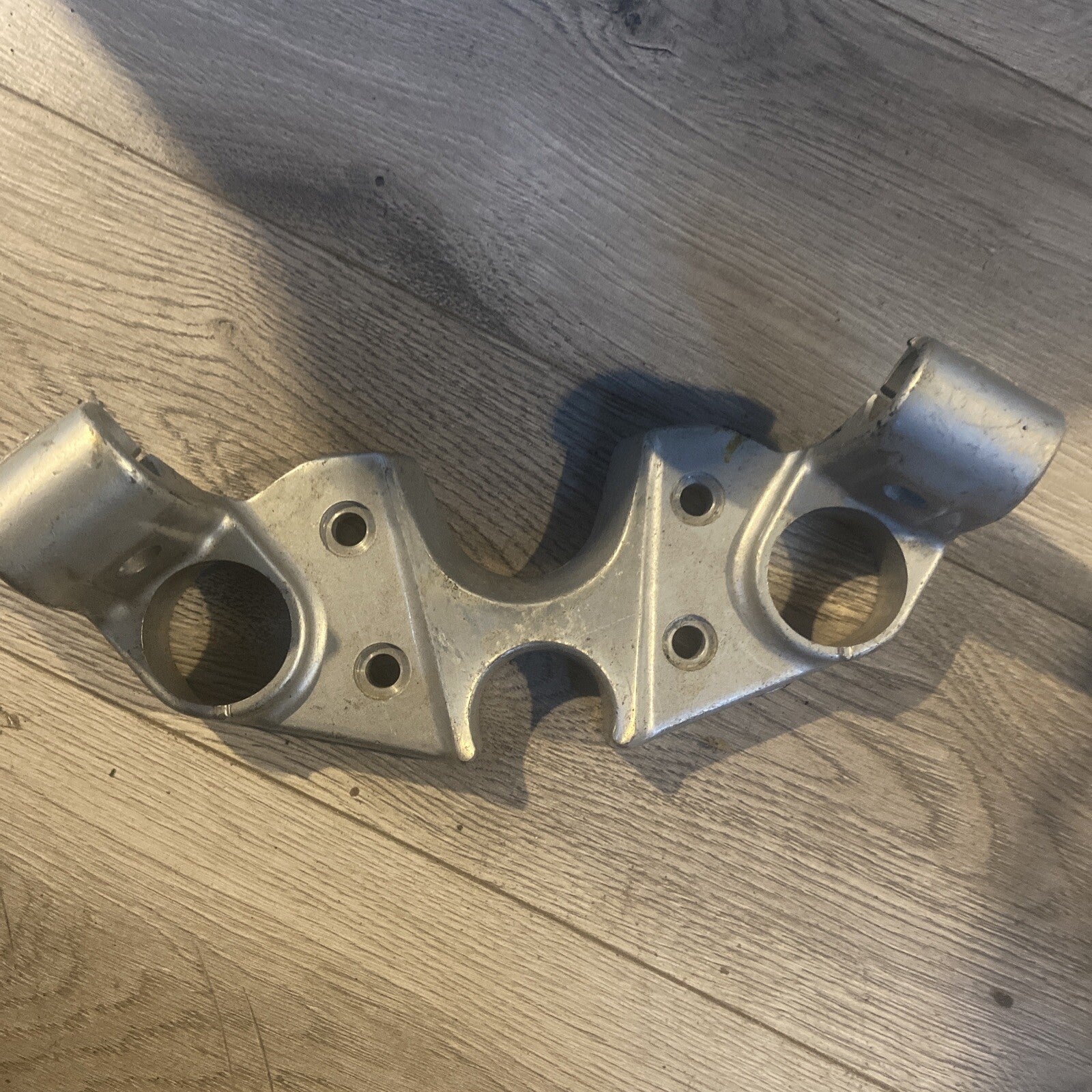 Suzuki Katana 600 GSX UPPER TRIPLE TREE CLAMP