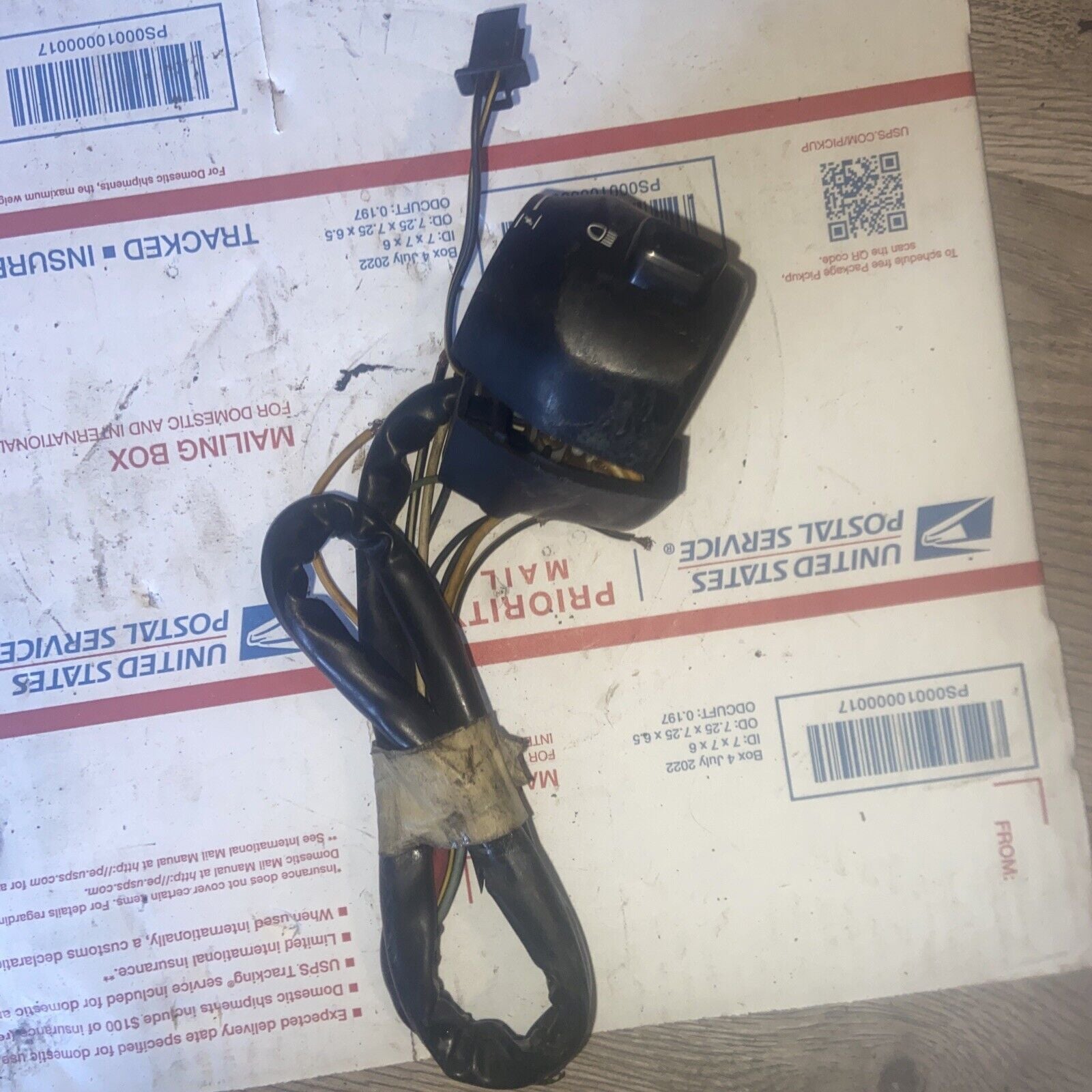Yamaha YZF600 R Left Hand Switch, Thunder Cat, 1996 - 2001 J20