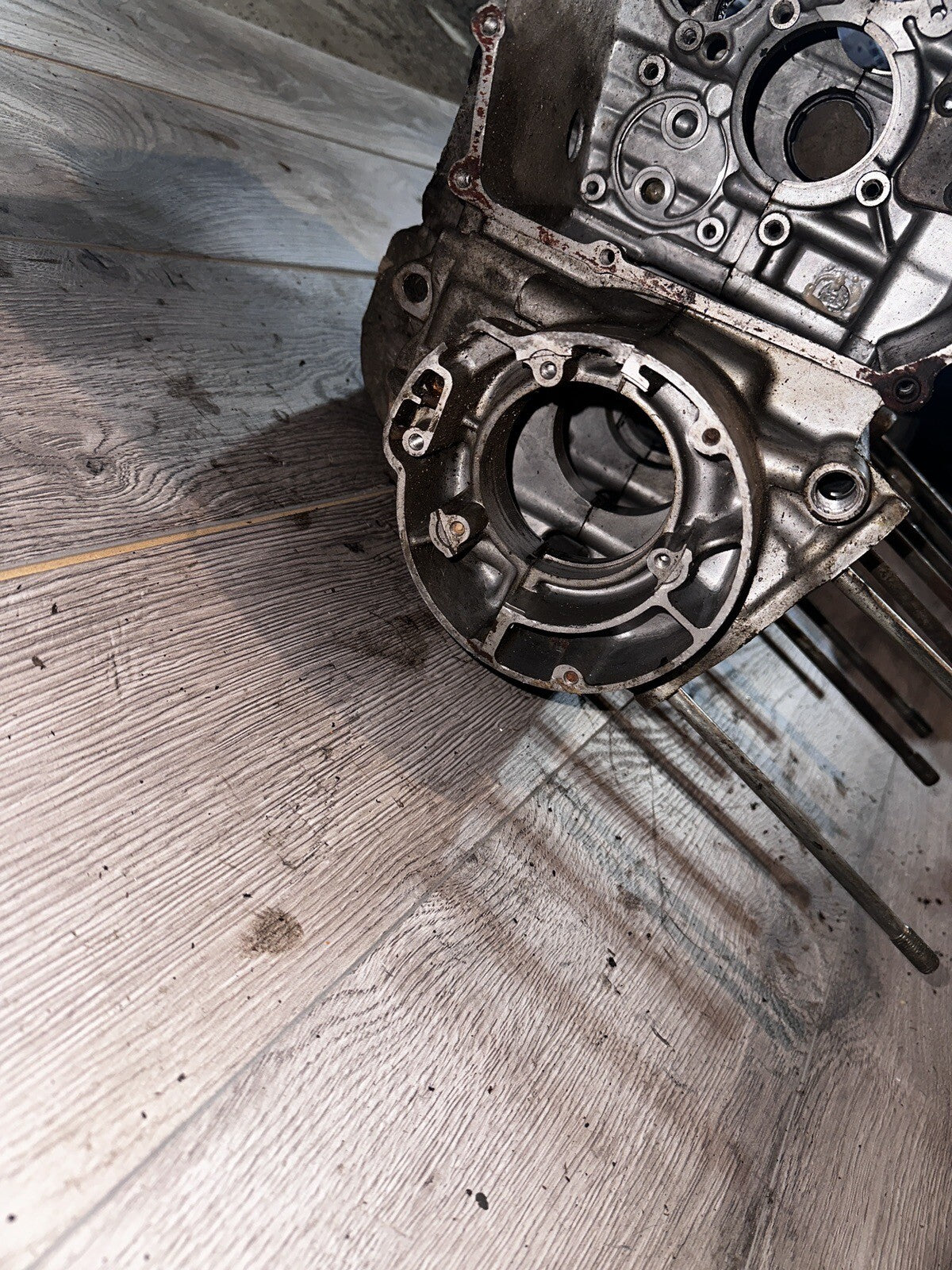 79 SUZUKI GS1000 ENGINE CRANKCASE