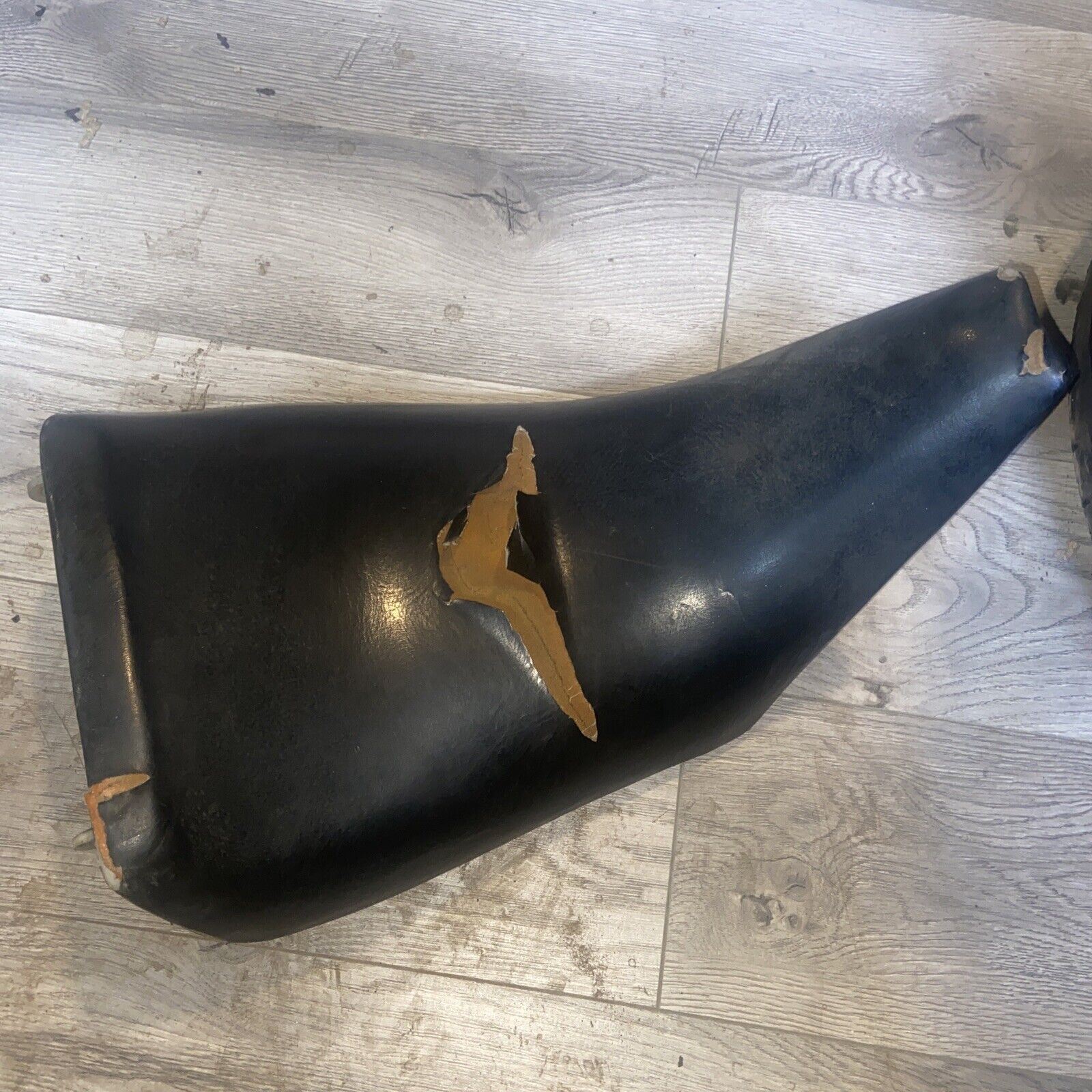 1987 Yamaha FZ-600 Seat 86-88 OEM