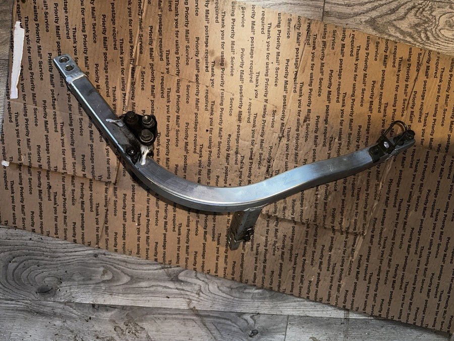 Right Side Frame "DOWN TUBE" Engine Cradle / Mount 92-93 GSXR600 93-95 GSXR750