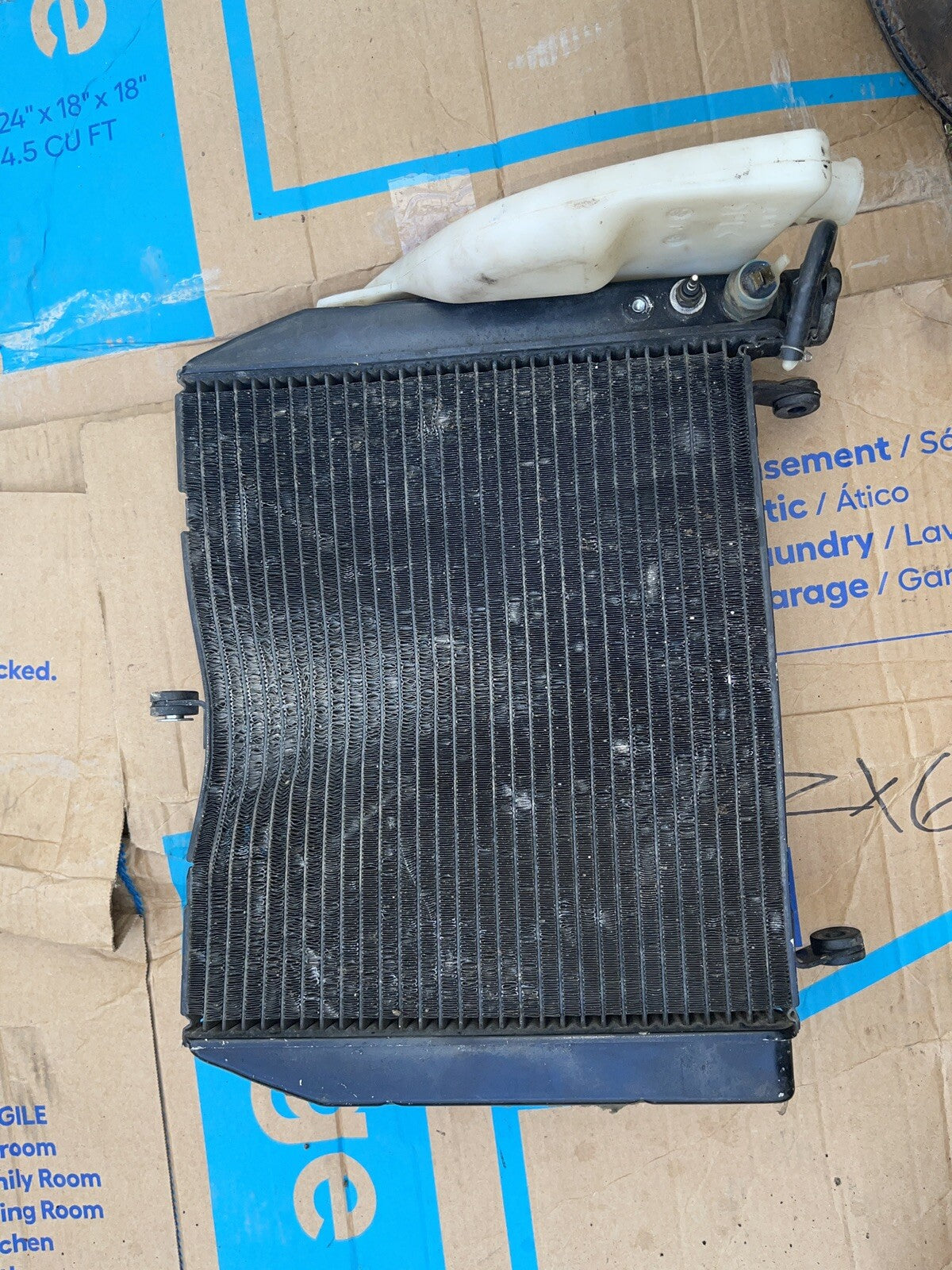 98-01 YAMAHA YZF R1 OEM ENGINE RADIATOR MOTOR COOLER COOLING NO reservoir