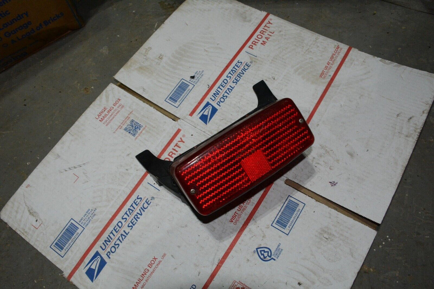 80 suzuki vs taillight 