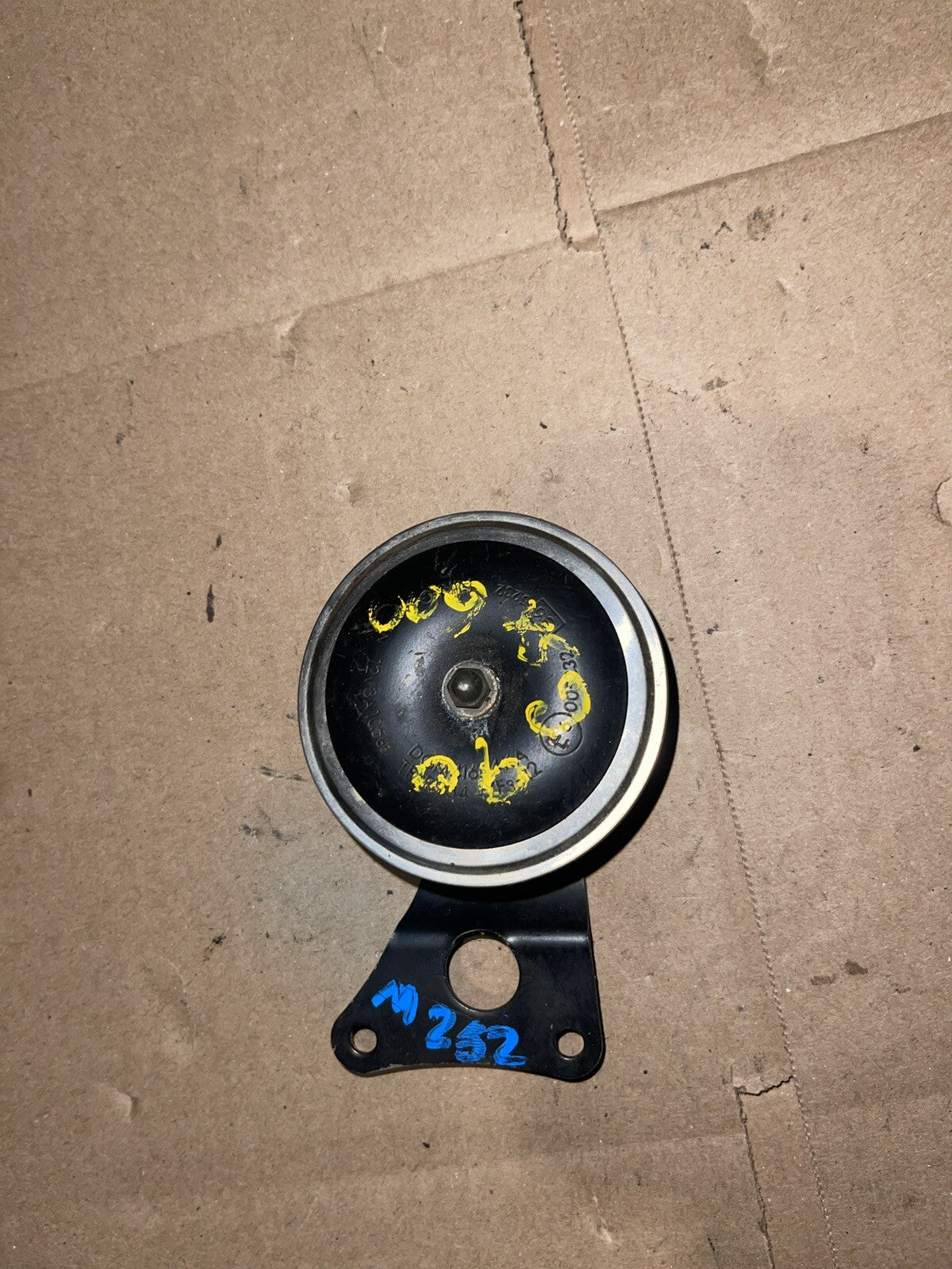 1989 katana 600 horn with bracket GSX gsx600 600f 88 93 94 96 97