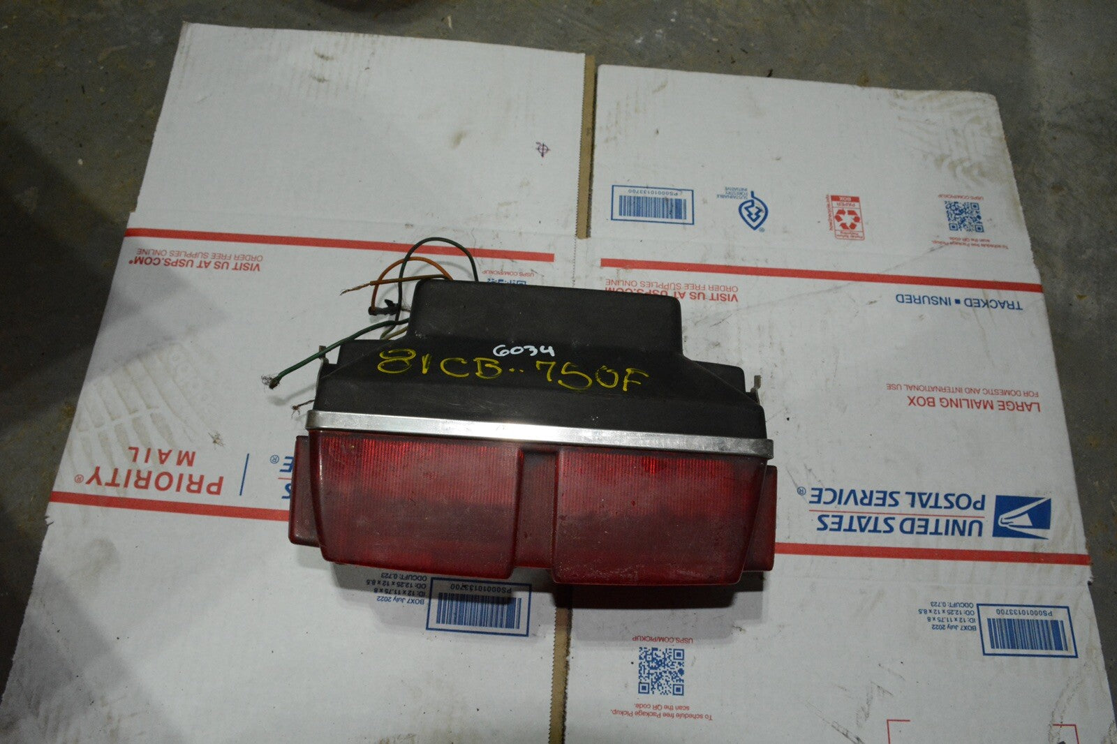 1979 Honda CB 750 F Taillight & Lens Tail Light Stop Brake Bracket