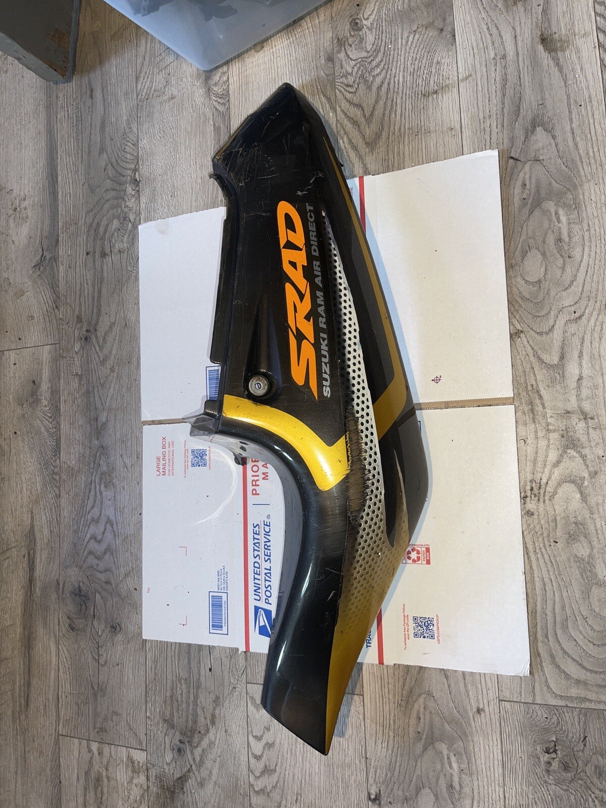 Tail Left side fairing cowl cover GSXR750 GSXR 750 96 97 98 99 SRAD Suzuki