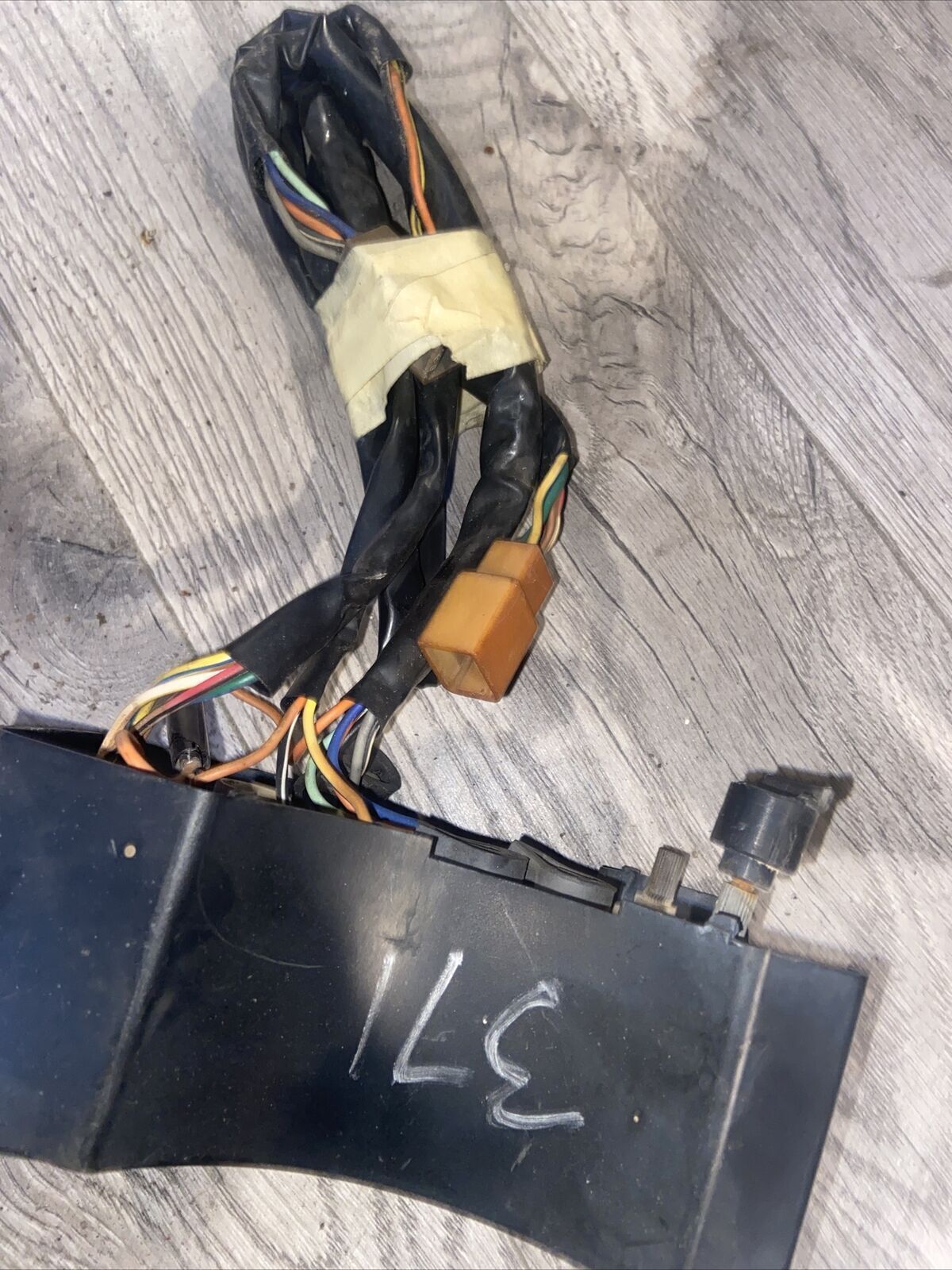 1982 Suzuki GS 650c fuel gauge instrument panel used